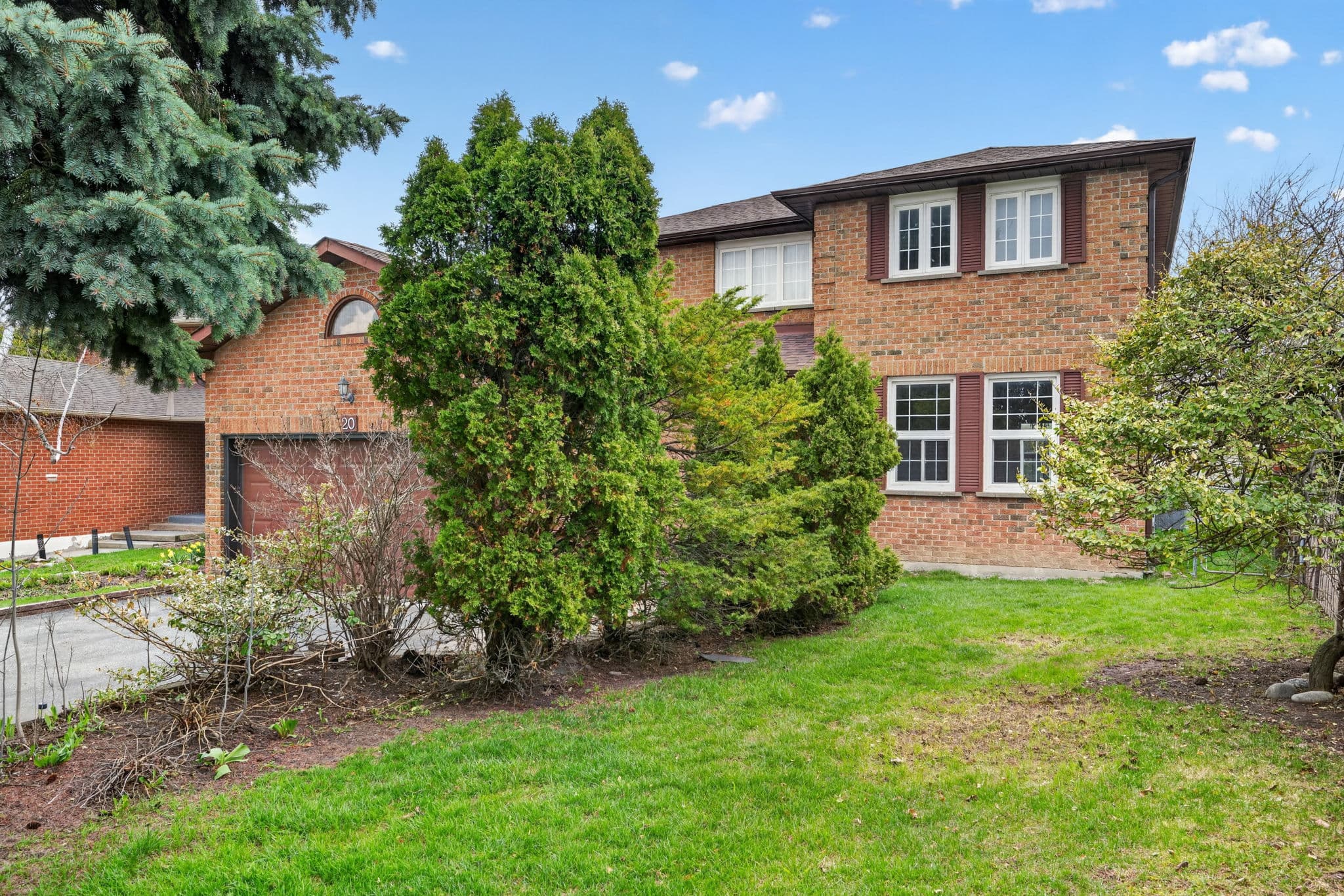 20 Elston Ct Richmond Hill, ON L4C 8A5