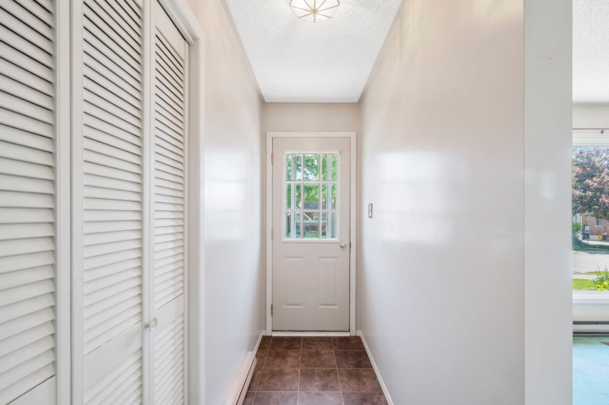 20 Ontario St Bowmanville, ON L1C 2S3