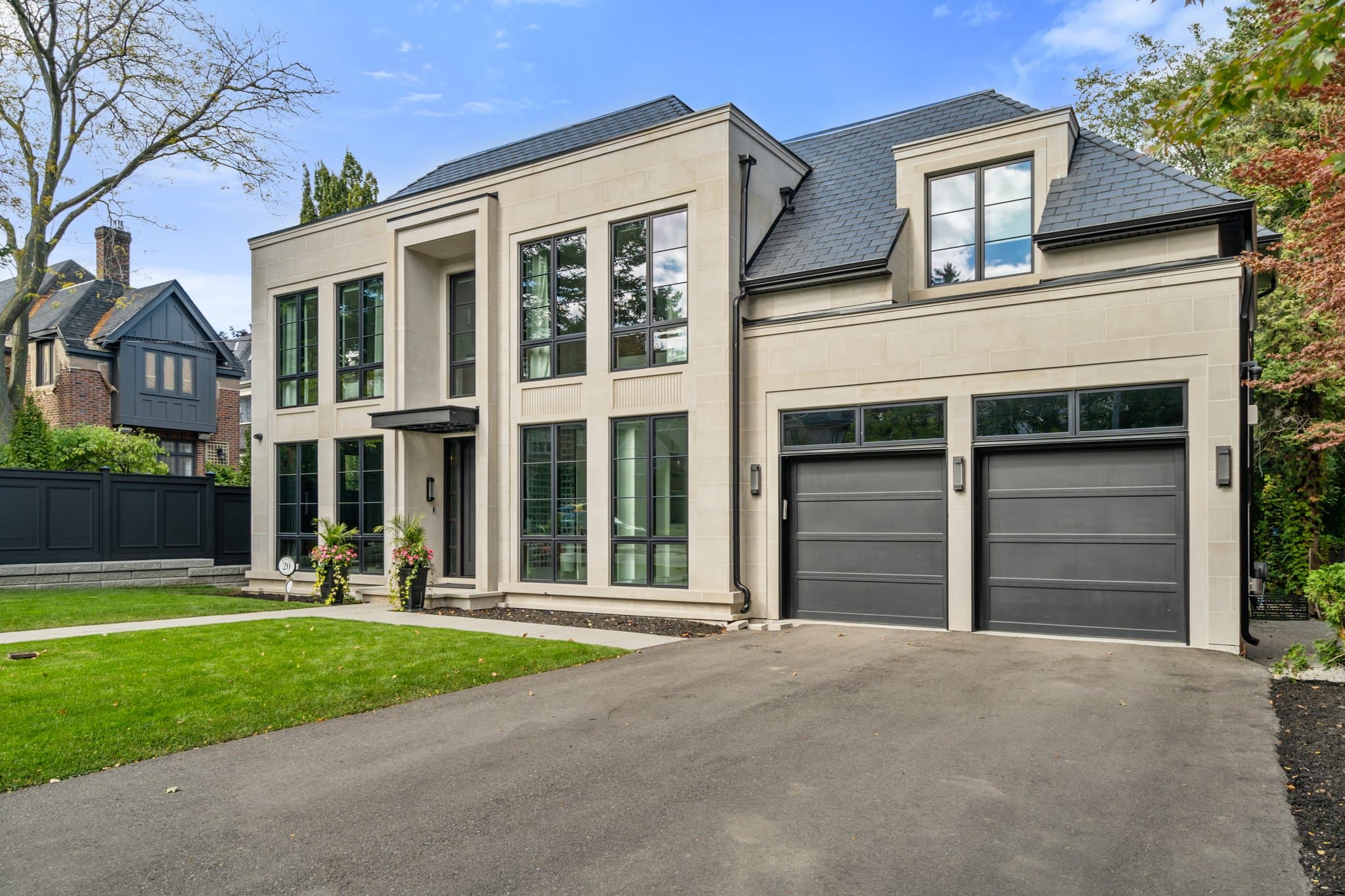 20 Rochester Ave Toronto, ON M4N 1N8