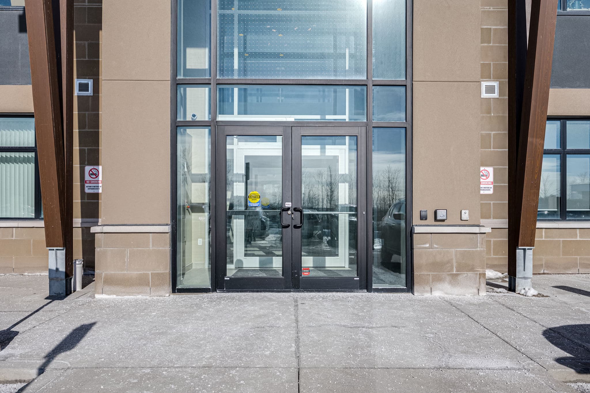 200 Cachet Woods Ct Unit 307-308 Markham, ON L6C 0Z8
