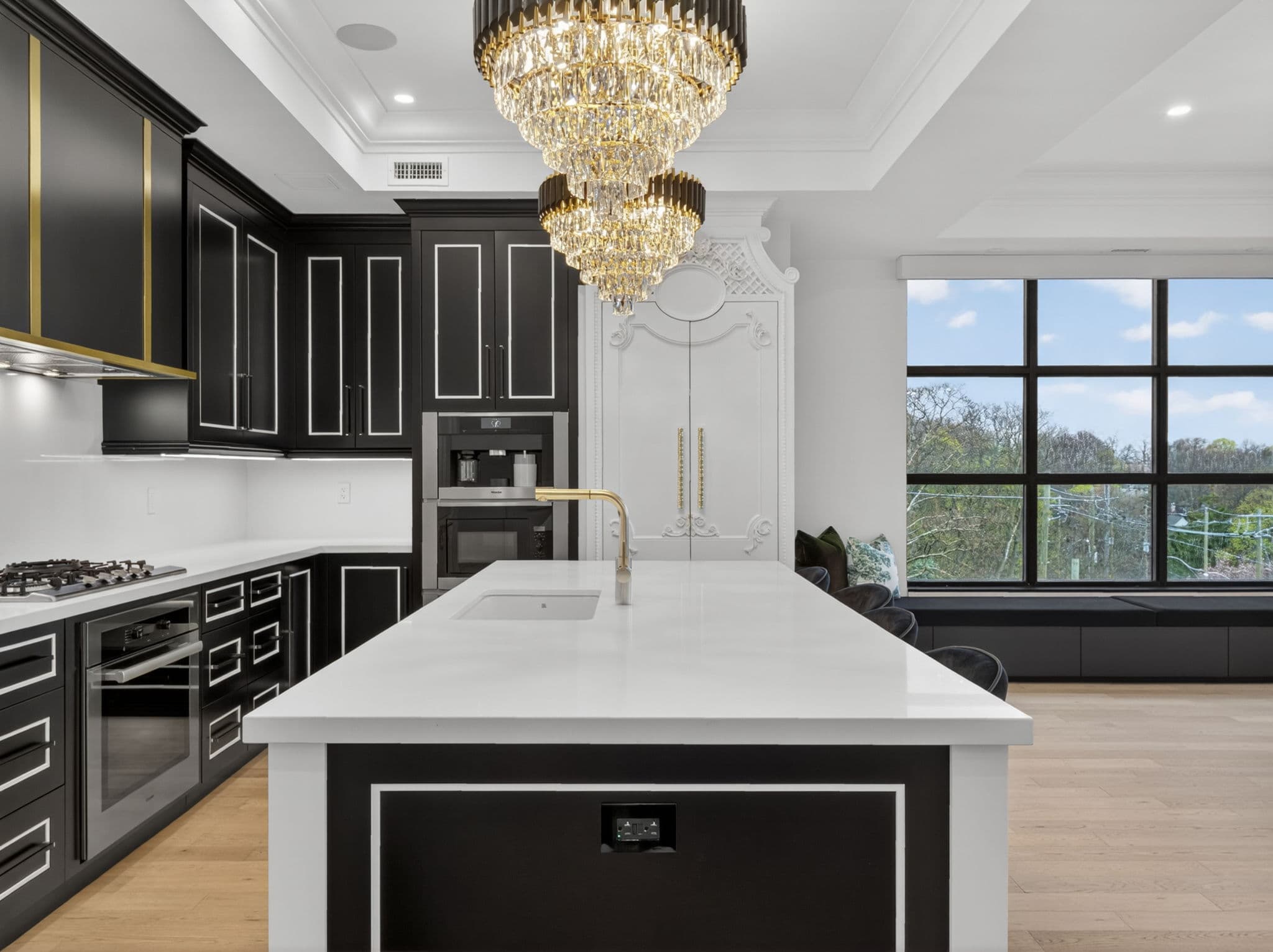 200 Russell Hill Rd Unit 304 Toronto, ON M4V 0B6