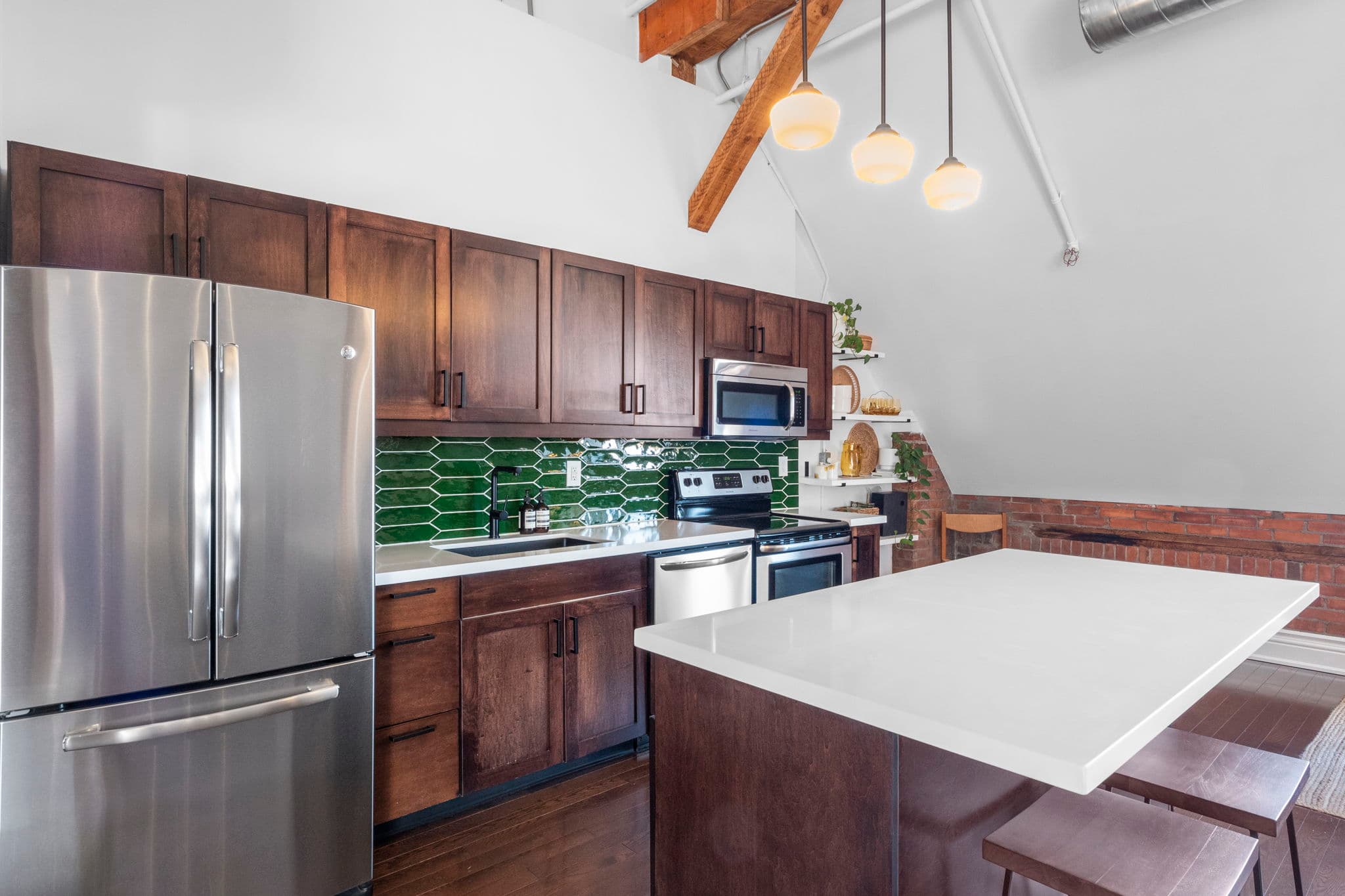 200 Stinson St Hamilton, ON L8N 4J5