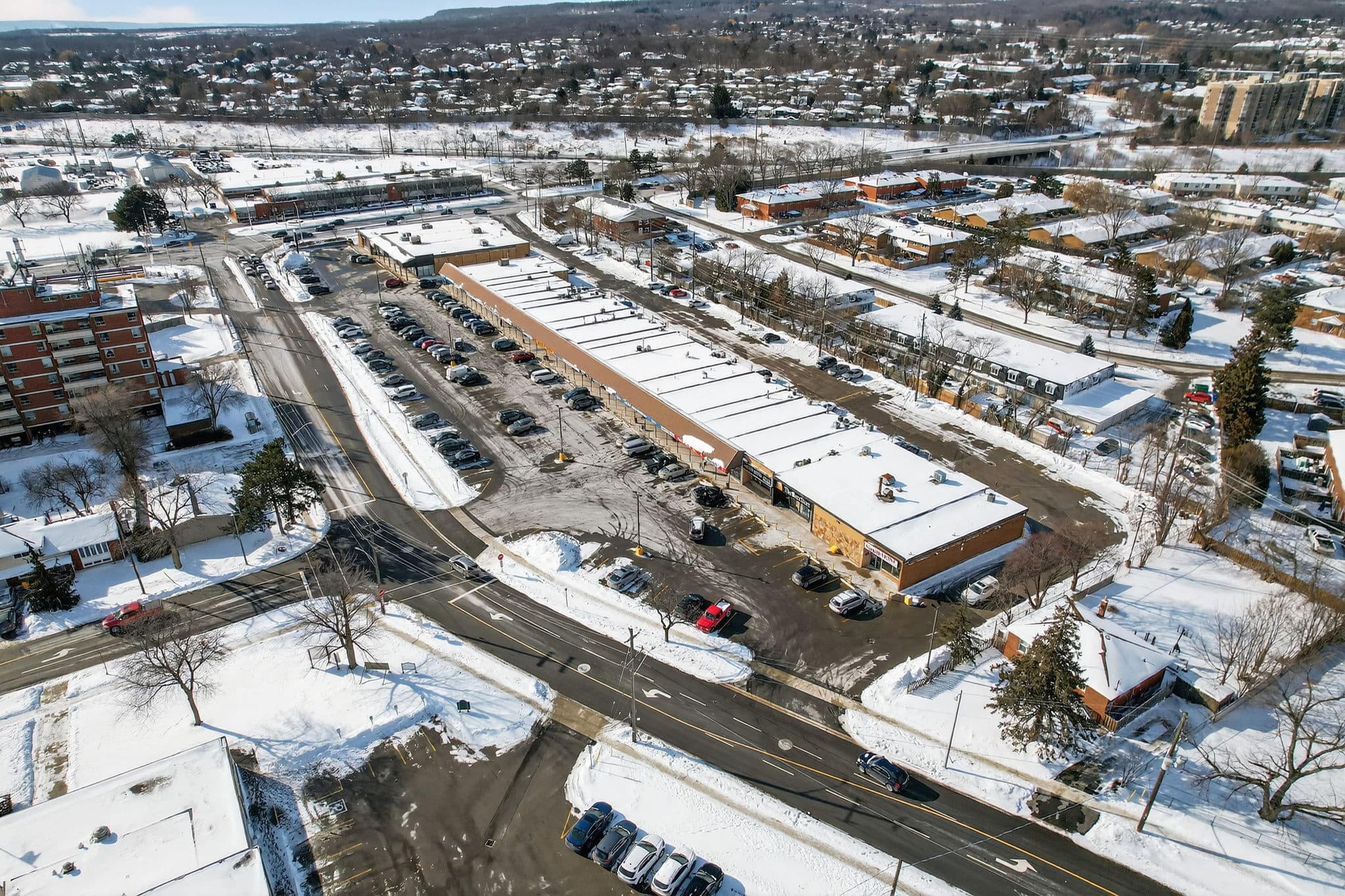 2007 Mt Forest Dr Burlington, ON L7P 1H4