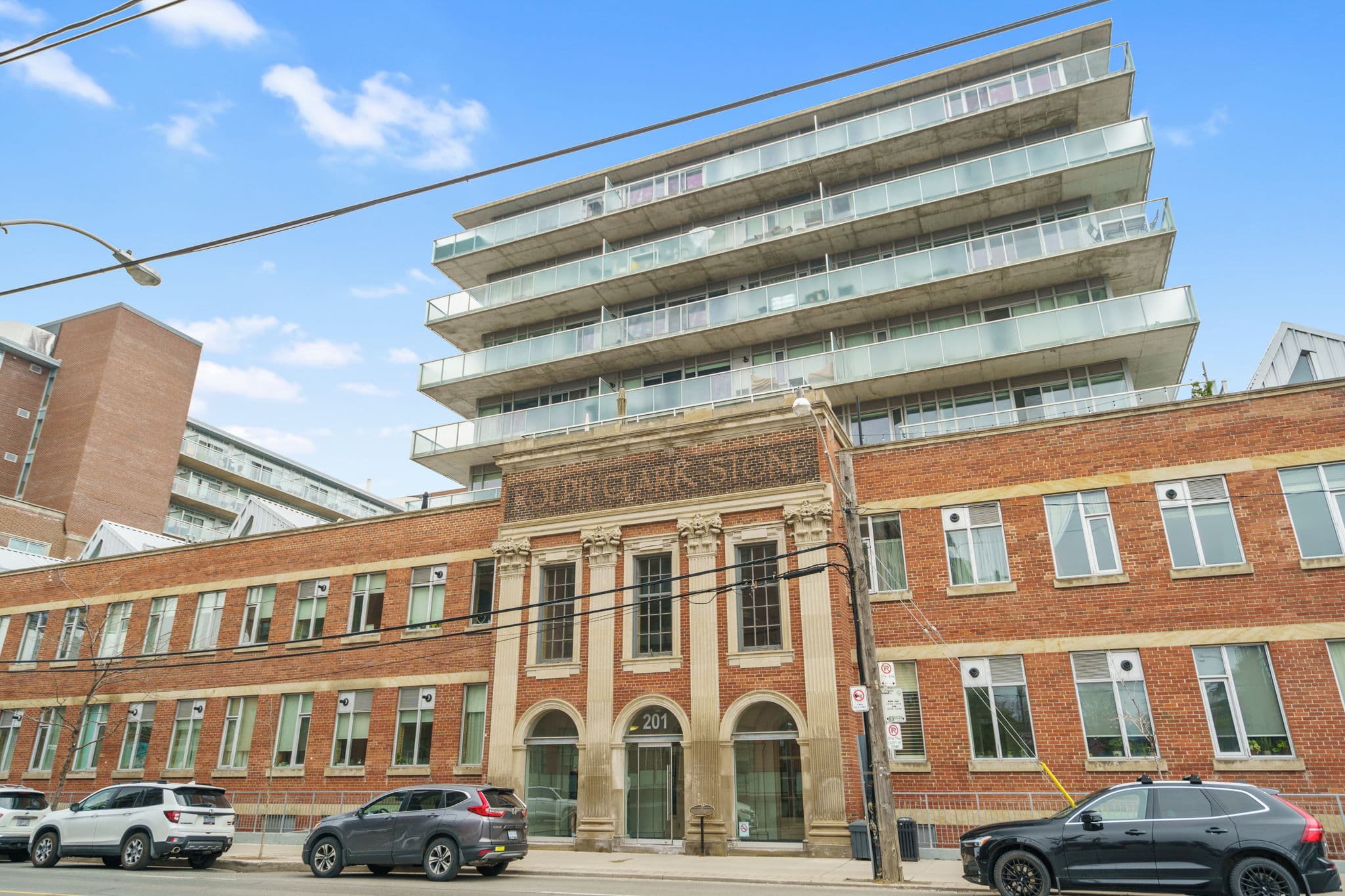 201 Carlaw Ave 223 Toronto, ON M4M 2S3