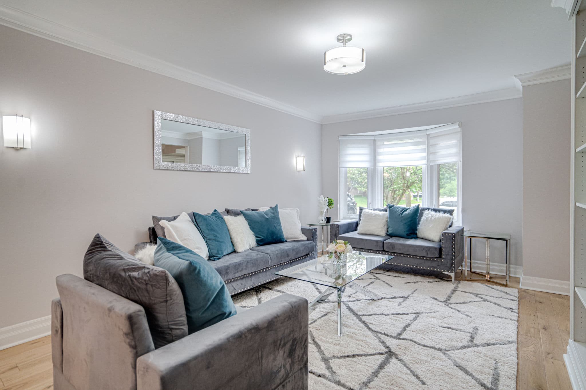 201 MCMORRAN CRES VAUGHAN, on L4J3C8