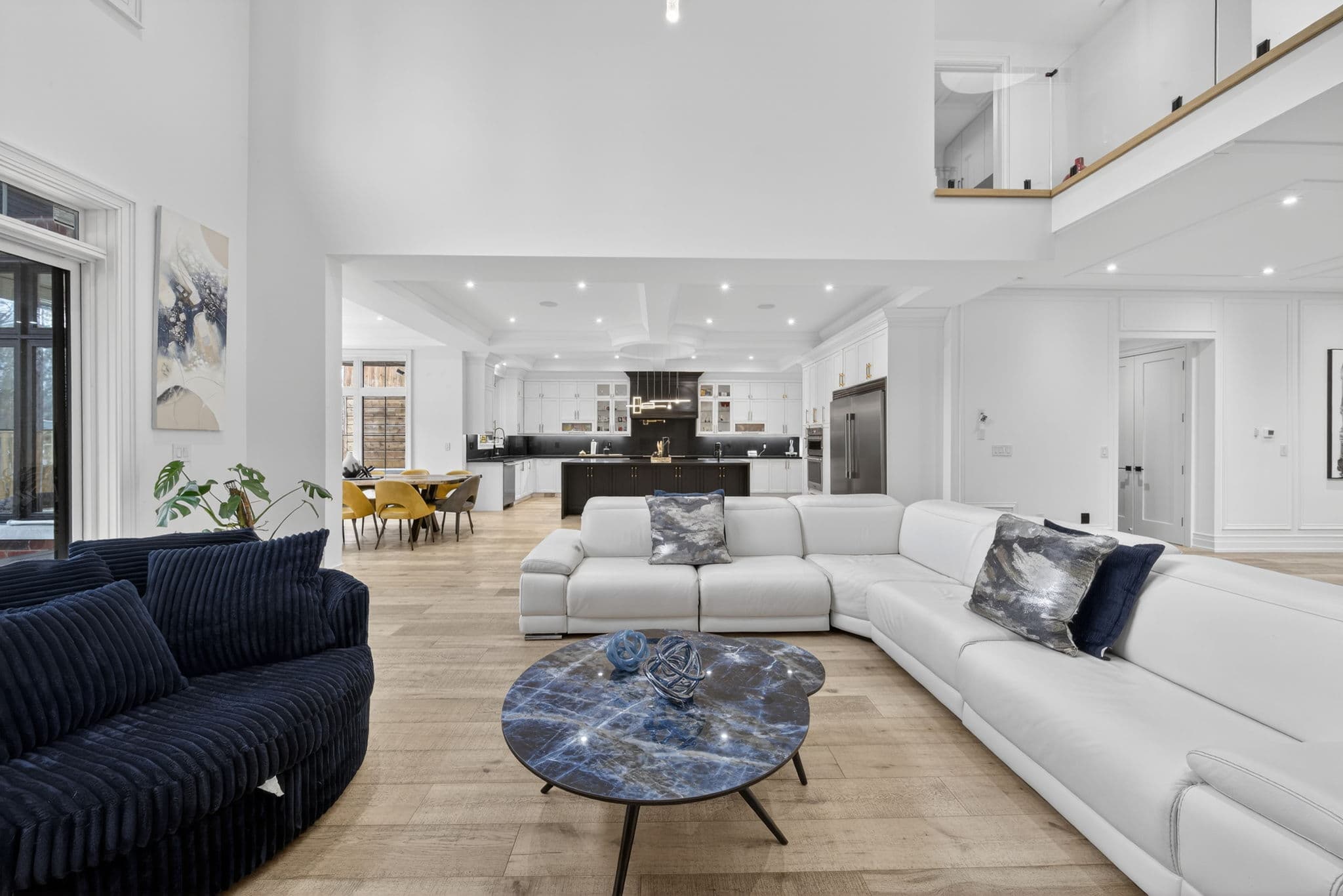 2019 Lilac Dr Innisfil, ON L9S 1Y9