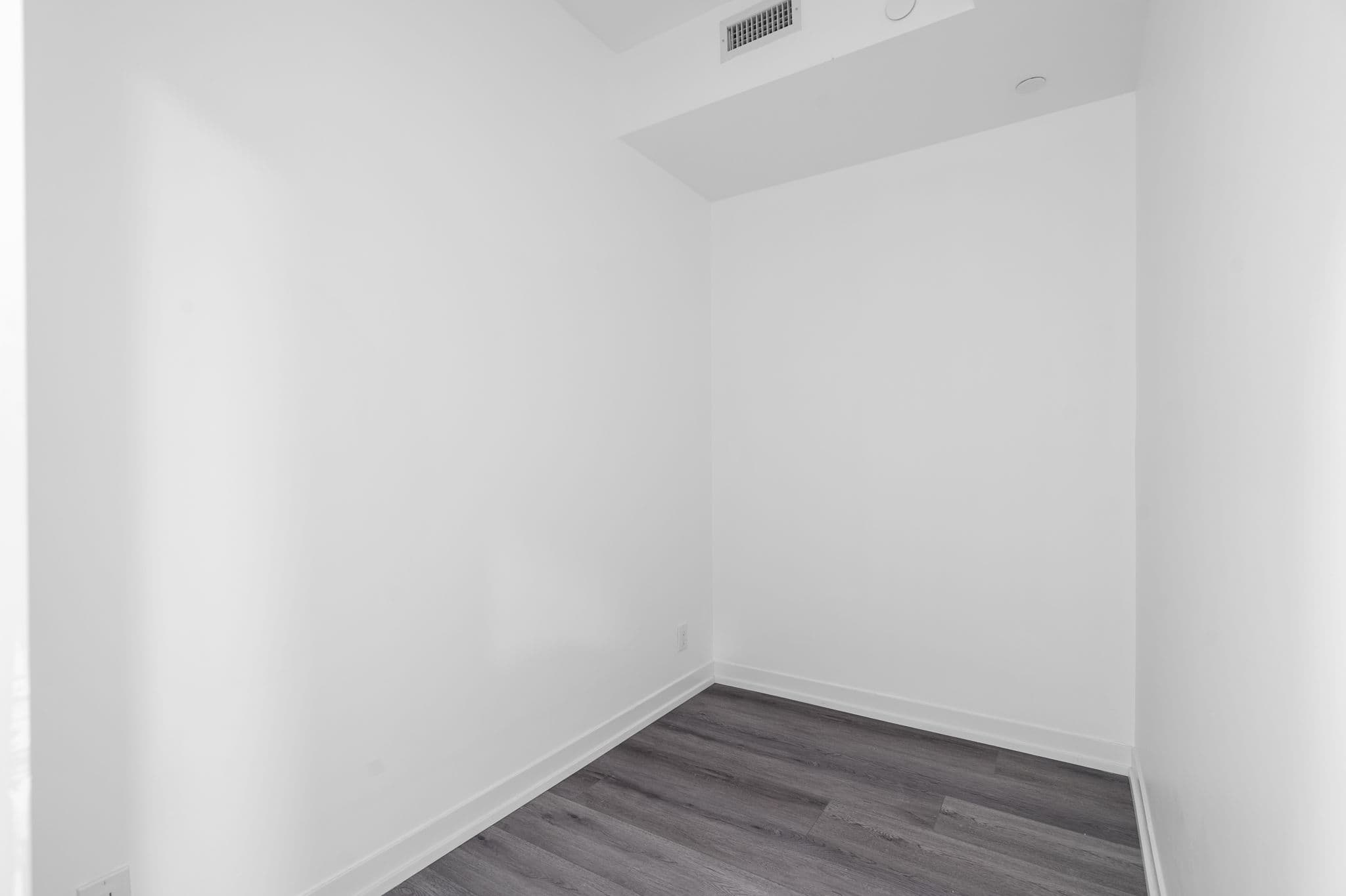 2020 Bathurst St Unit 331 Toronto, ON M5P 0A6