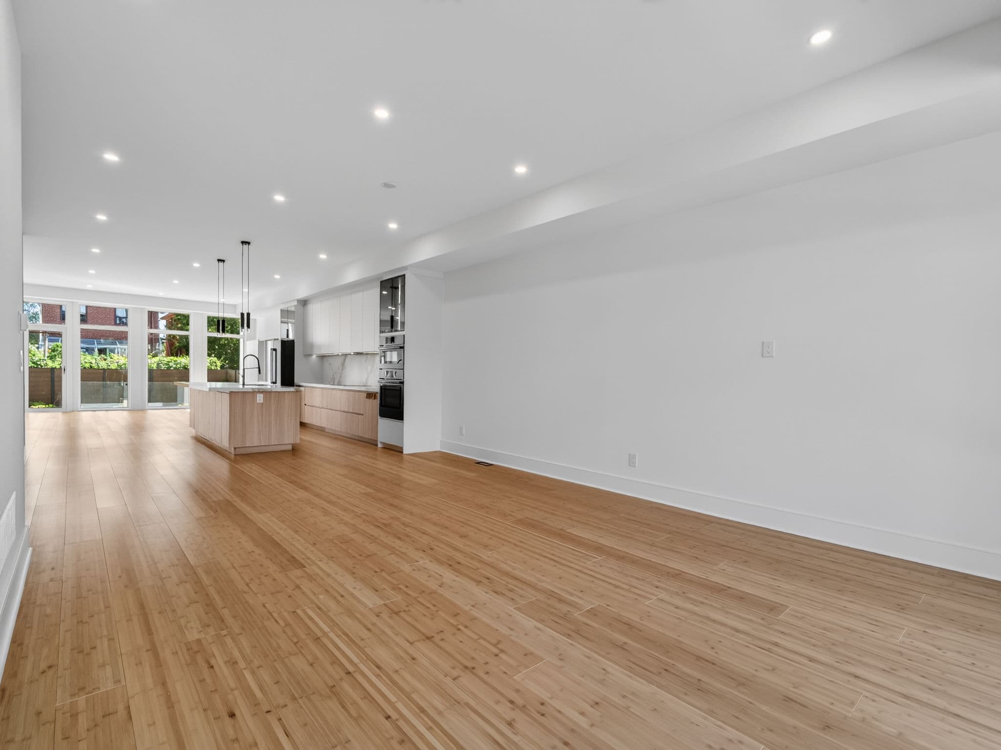 207 Robina Ave Toronto, ON M6C 3Y9