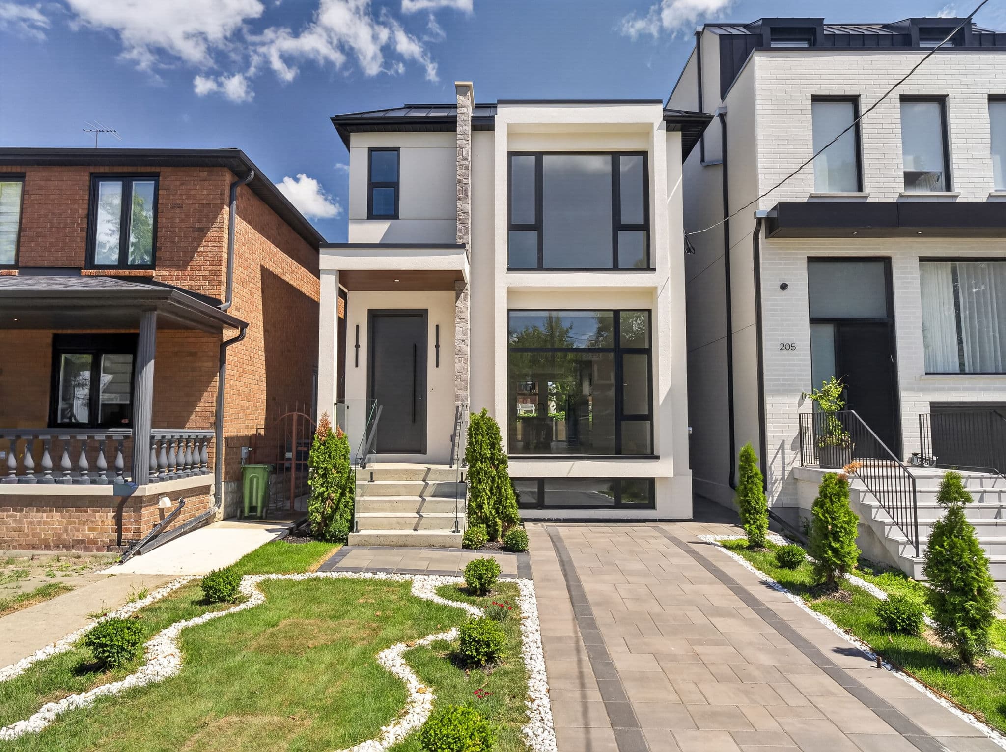 207 Robina Ave Toronto, ON M6C 3Y9