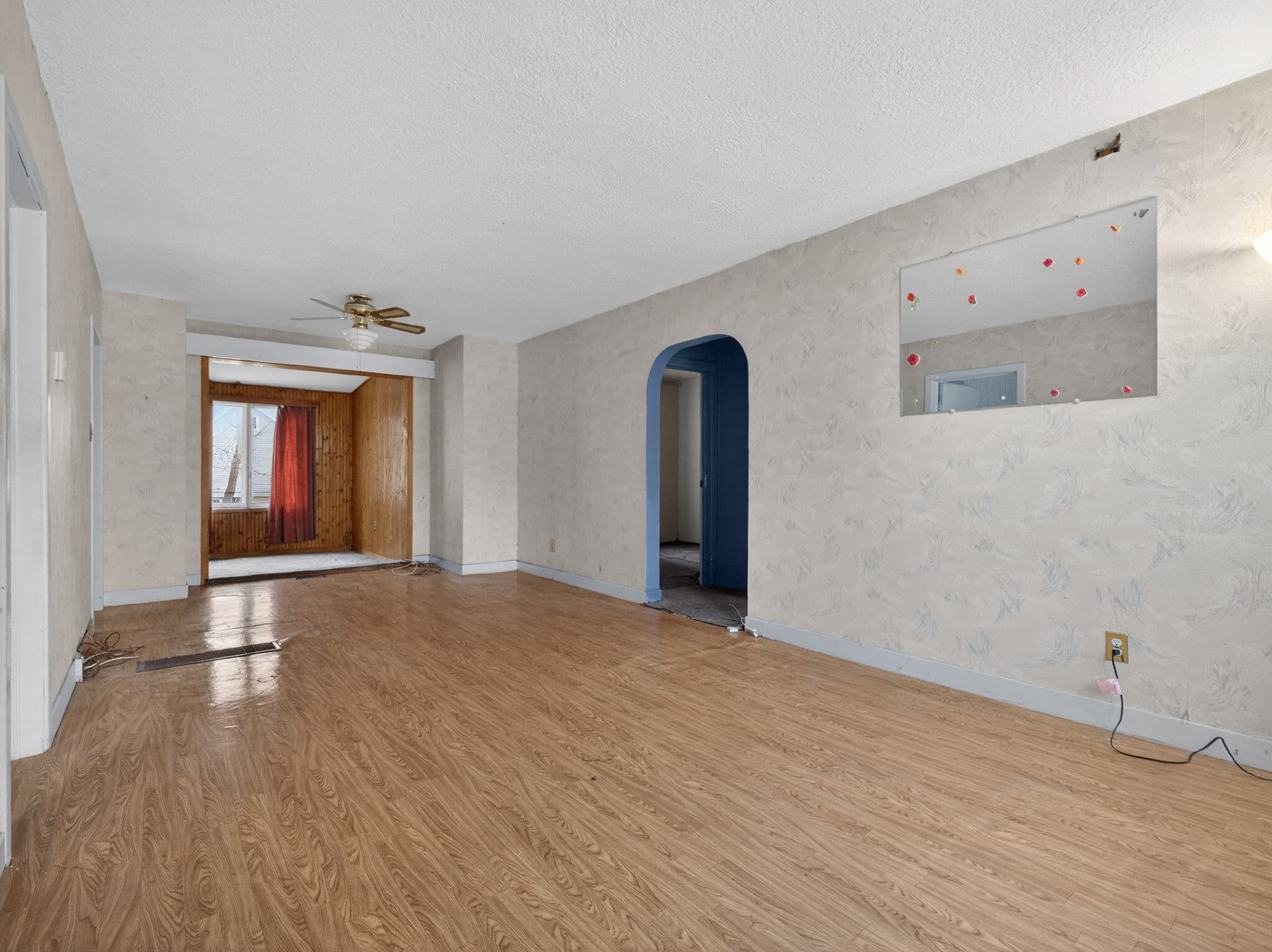 208 Essex Ave Richmond Hill, ON L4C 2B8