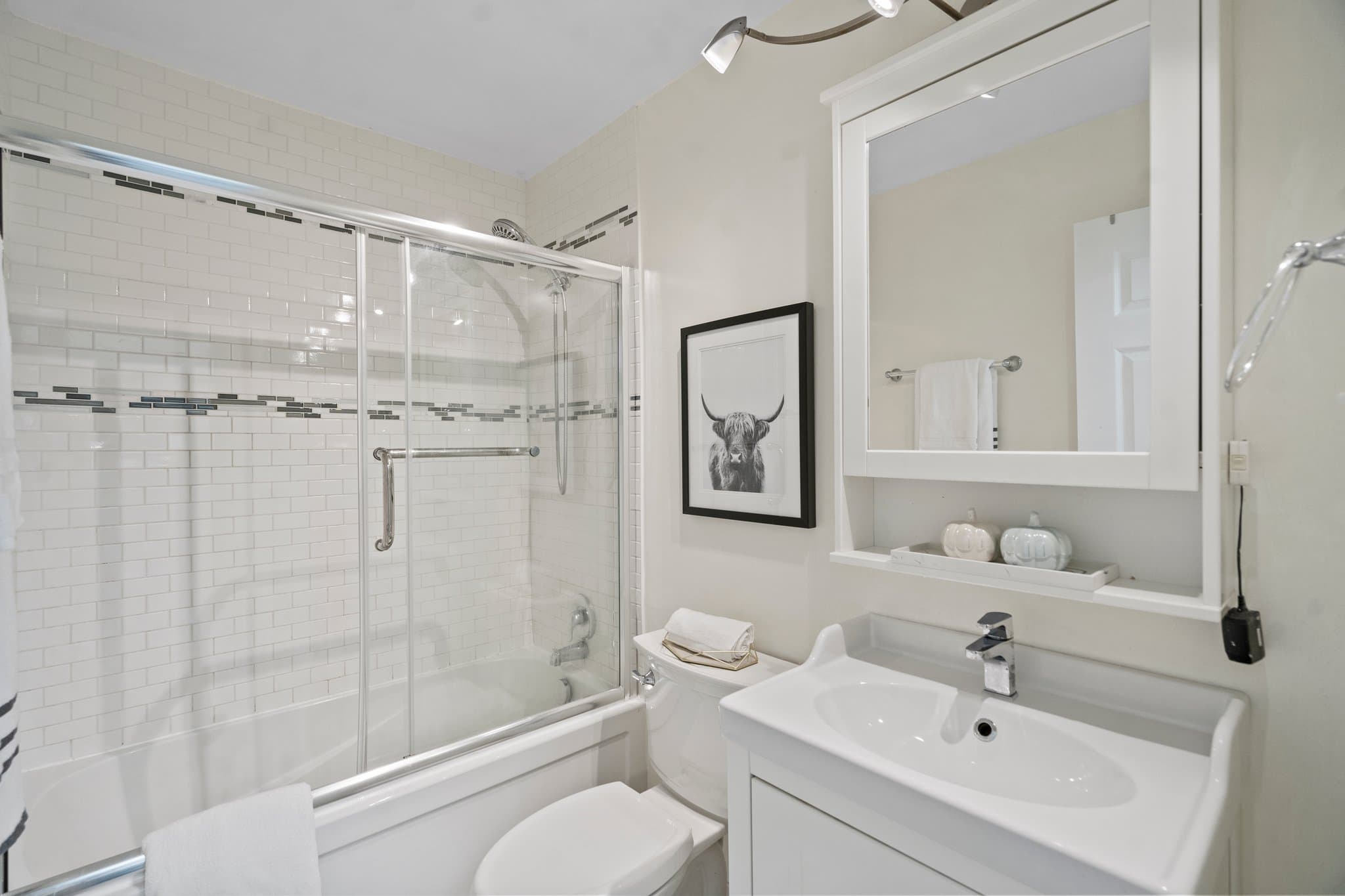 21 Elizabeth St S Unit 206 Richmond Hill, ON L4C 3V5