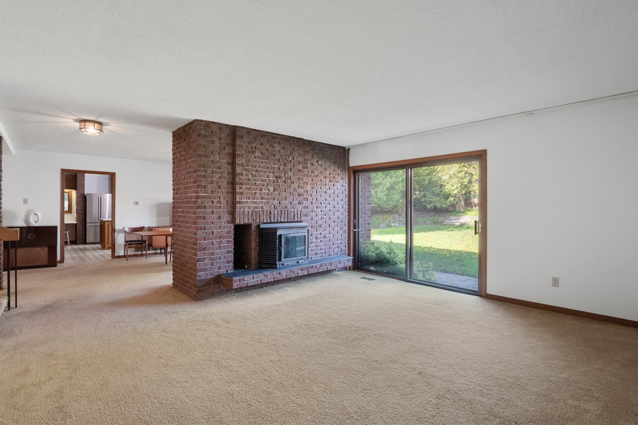 21 Forest Park Crescent Thornhill, ON L3T 2M5