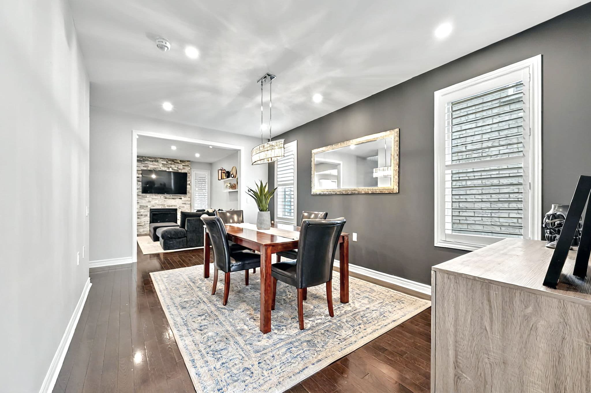 21 Meadowcreek Rd Caledon, ON L7C 3Y9