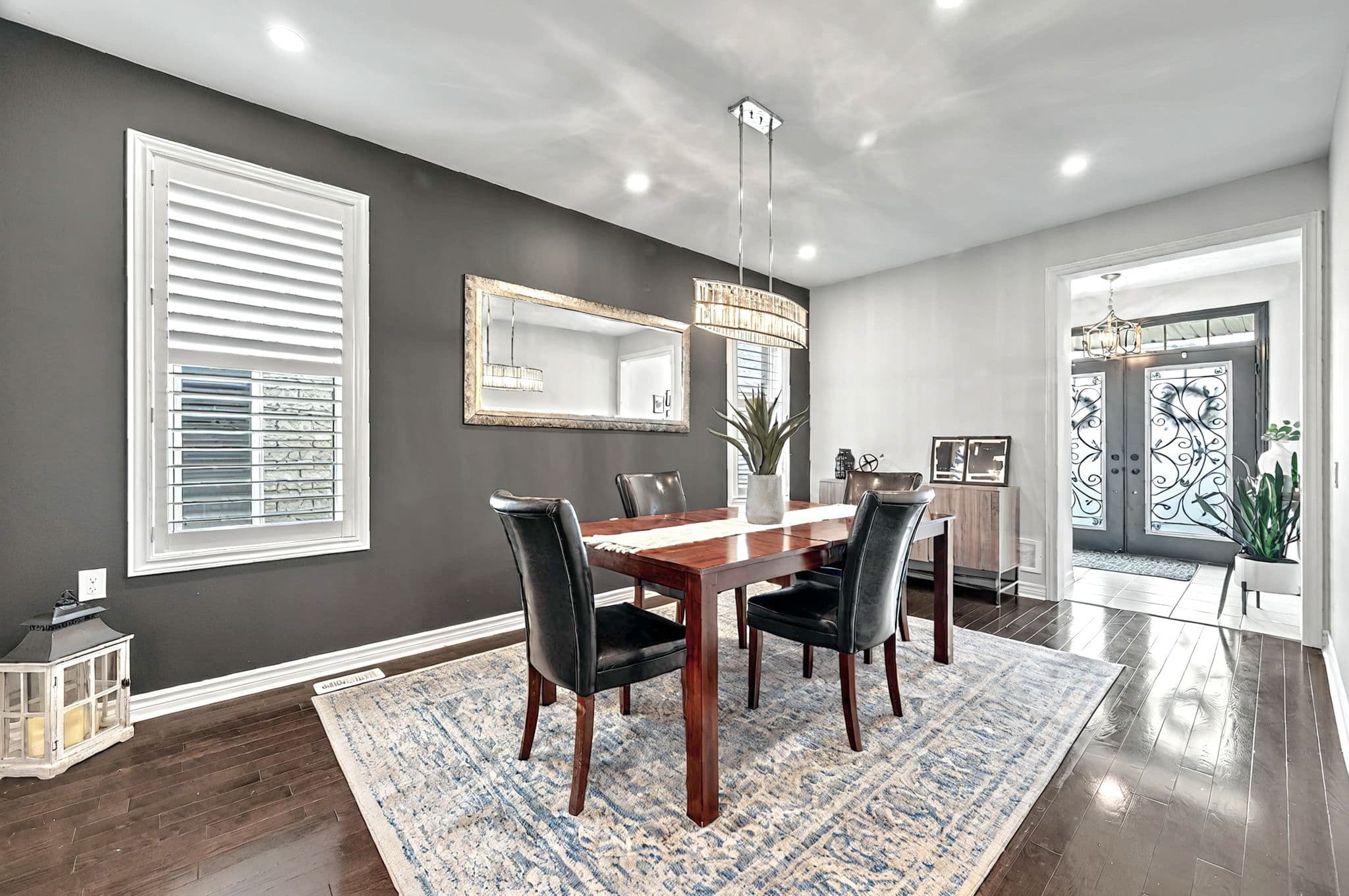 21 Meadowcreek Rd Caledon, ON L7C 3Y9