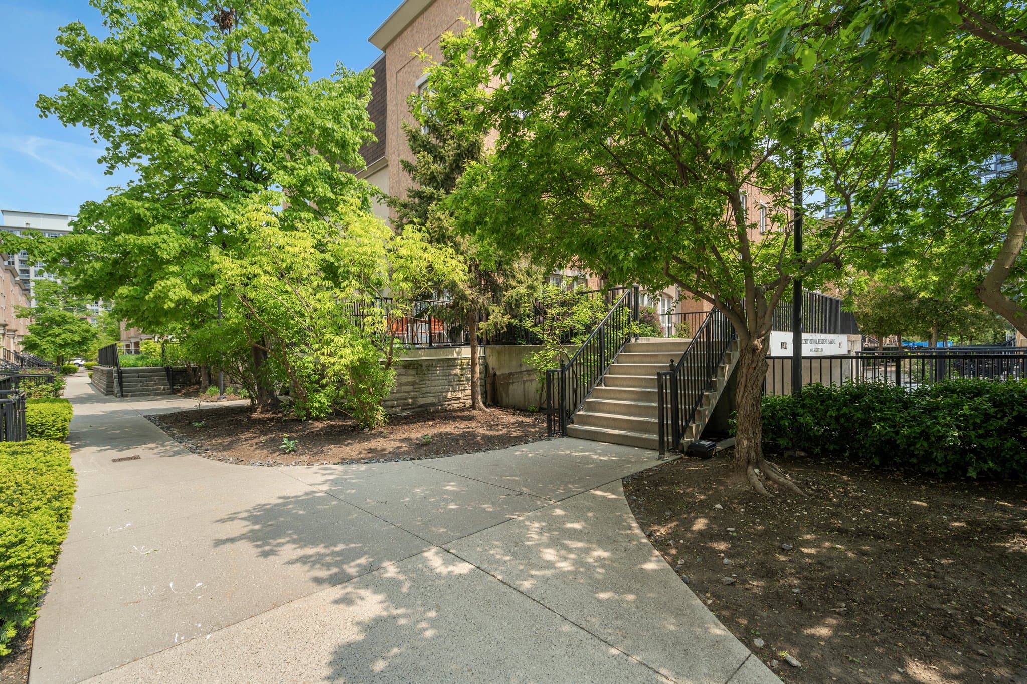 21 Pirandello St Unit 1222 Toronto, ON M6K 3R7