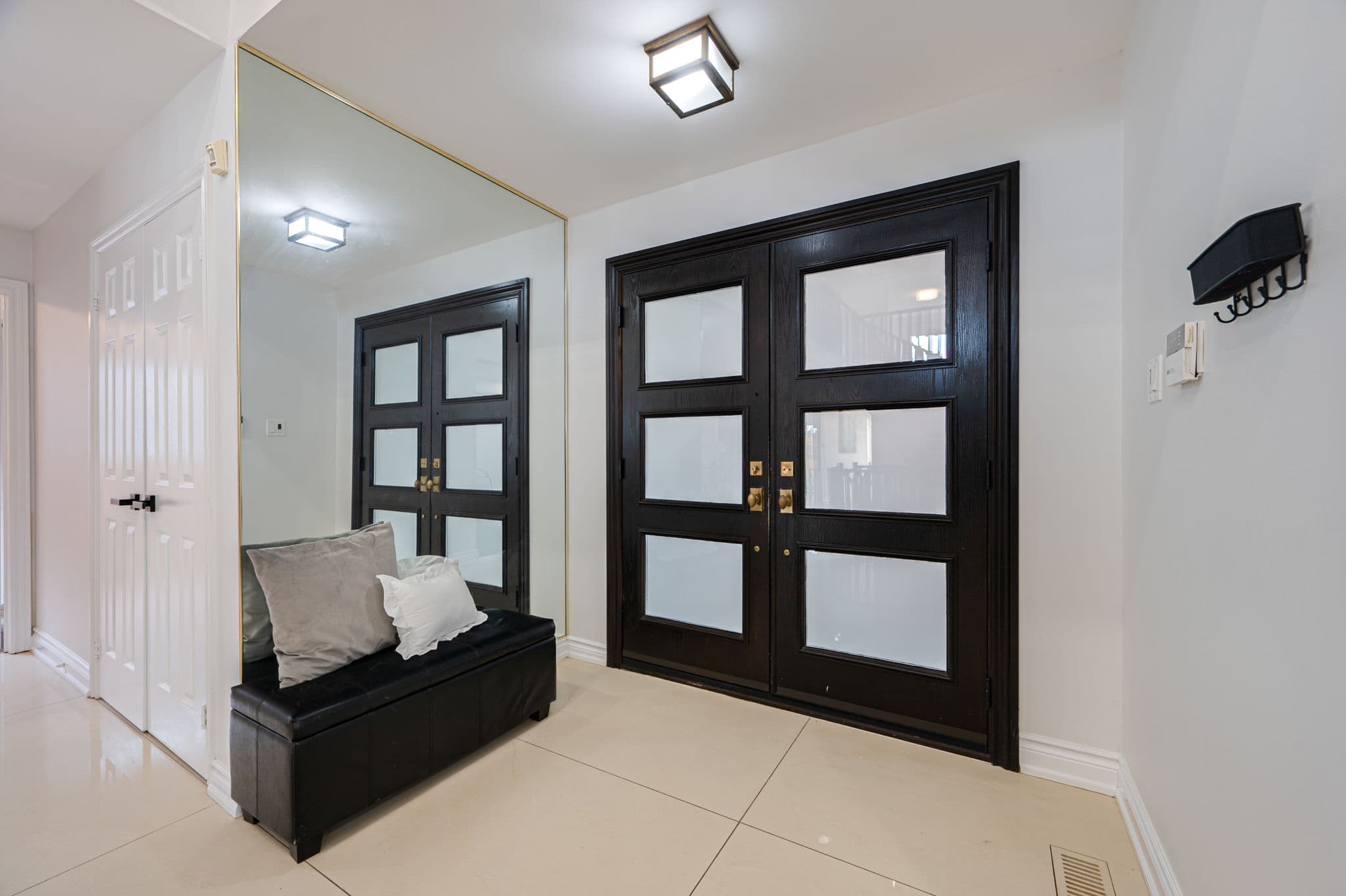 211 Franklin Ave Vaughan, ON L4J 7L4