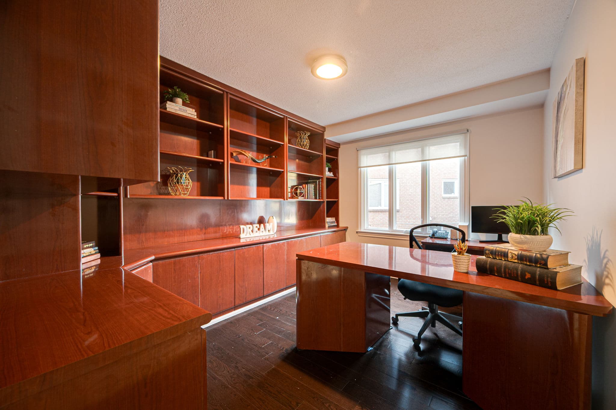 211 Franklin Ave Vaughan, ON L4J 7L4