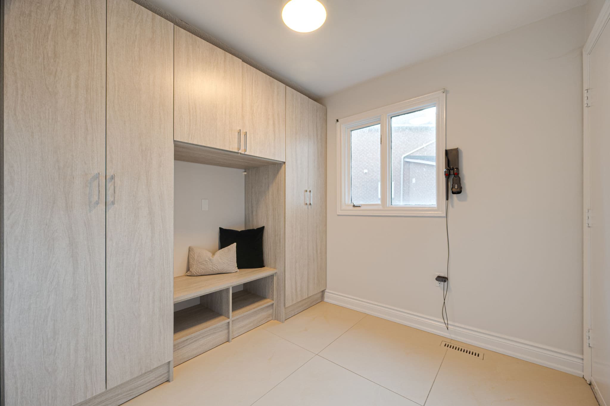 211 Franklin Ave Vaughan, ON L4J 7L4