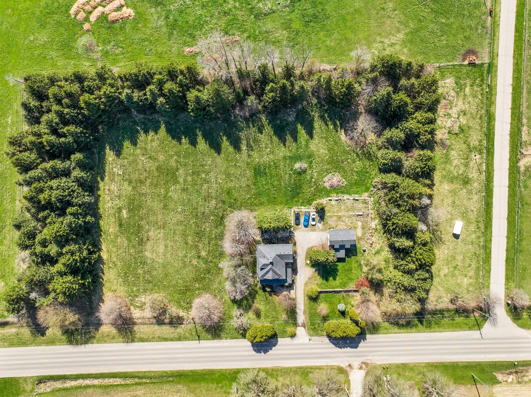 2157 Cockshutt Rd Waterford, ON N0E 1Y0