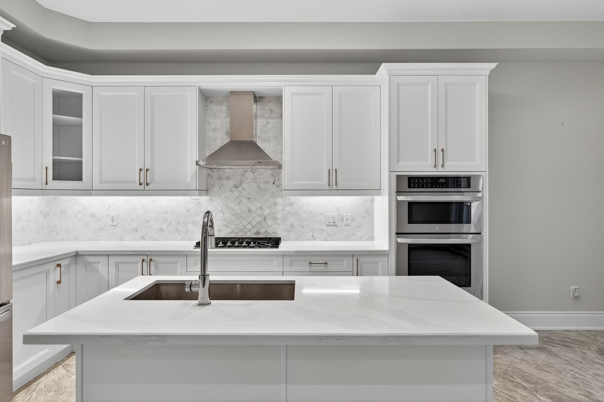 217 Sunset Vista Ct Aurora, ON L4G 3Y1