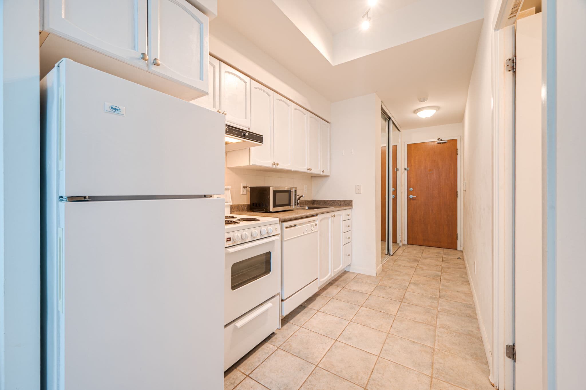 219 Fort York Blvd Unit 2107 Toronto, ON M5V 1B1