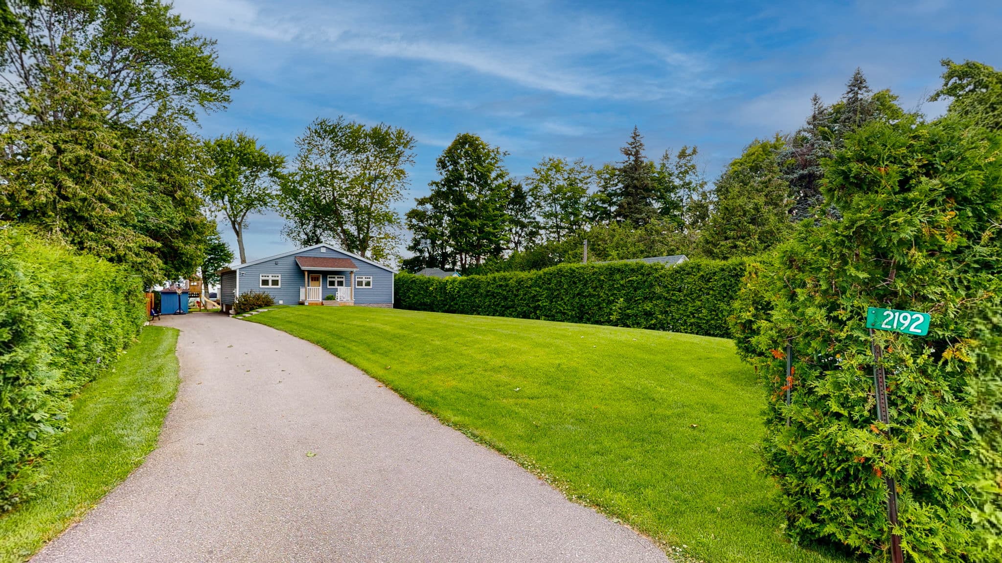 2192 Lakeshore Dr Brechin, ON L0K 1B0