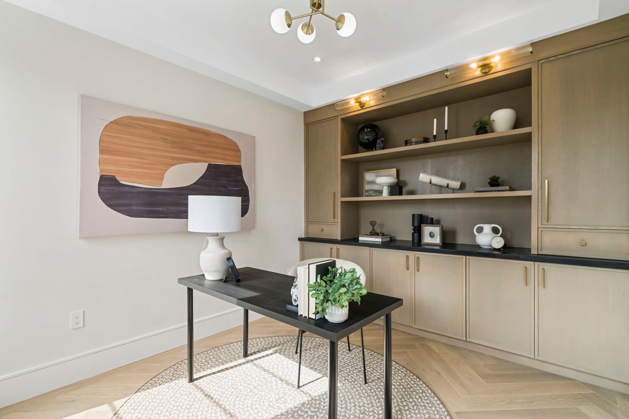 22 Delroy Dr Toronto, ON M8Y 1M7