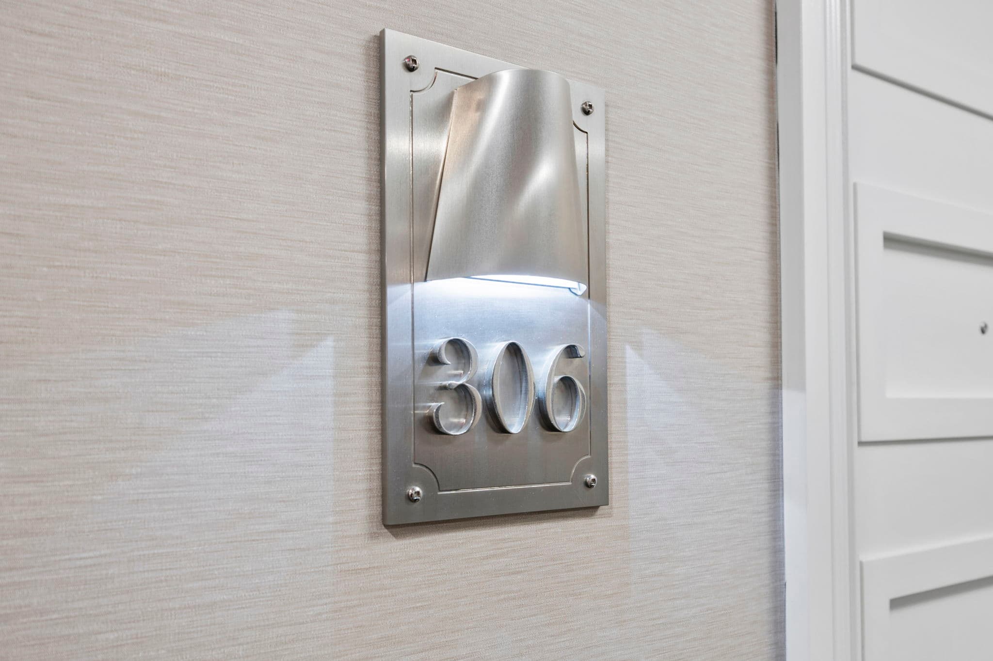 22 Leader Ln Unit 306 Toronto, ON M5E 0B2