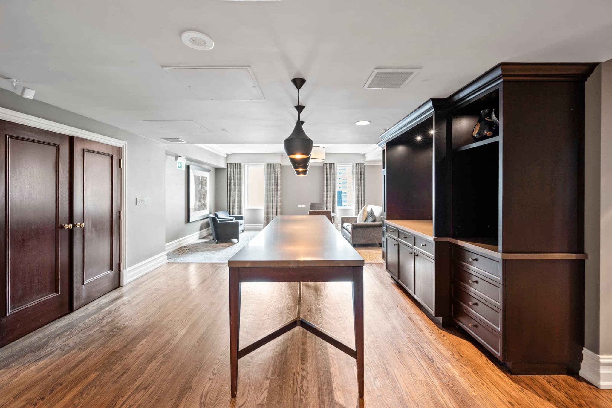 22 Leader Ln Unit 306 Toronto, ON M5E 0B2