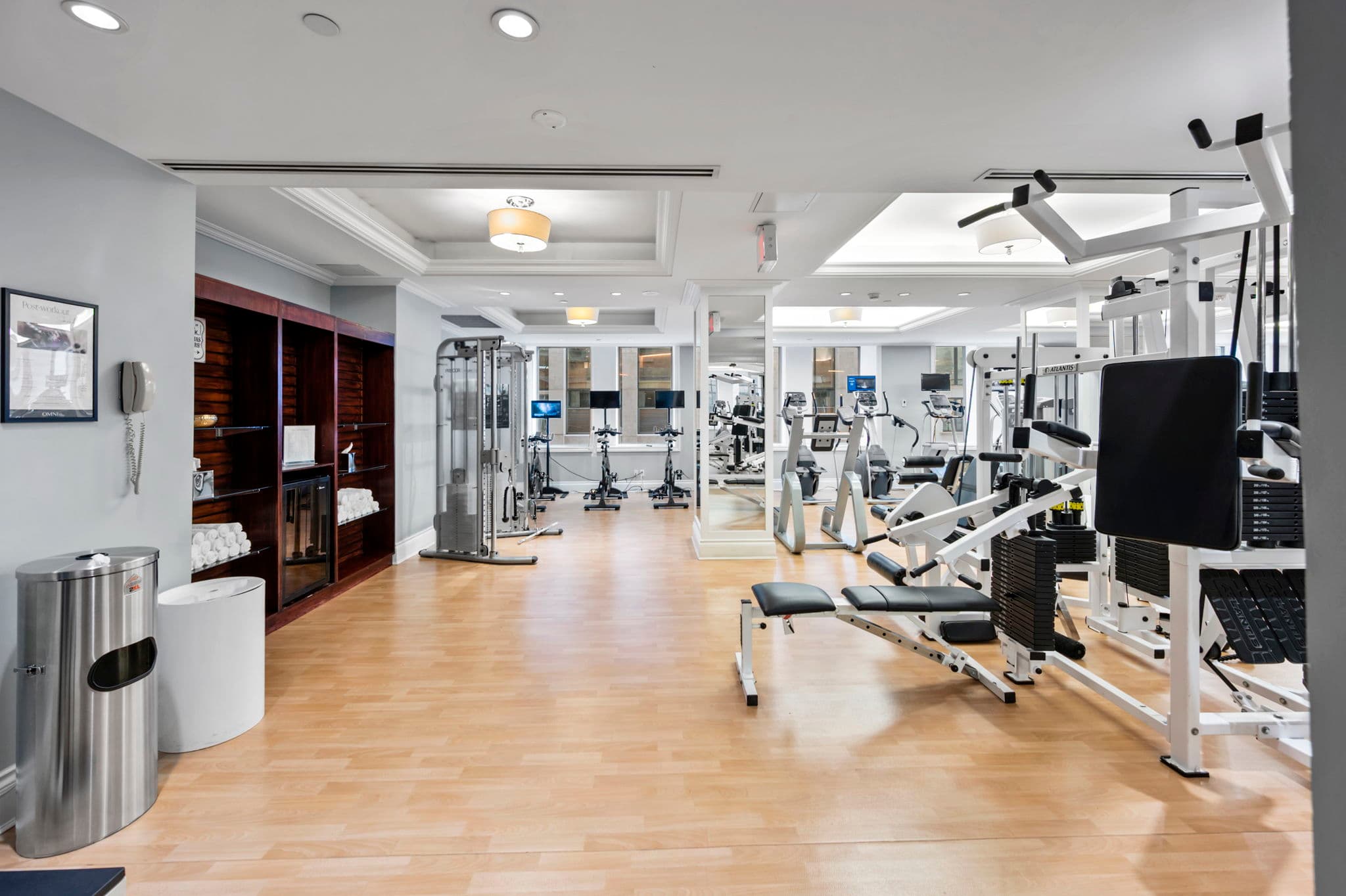22 Leader Ln Unit 306 Toronto, ON M5E 0B2