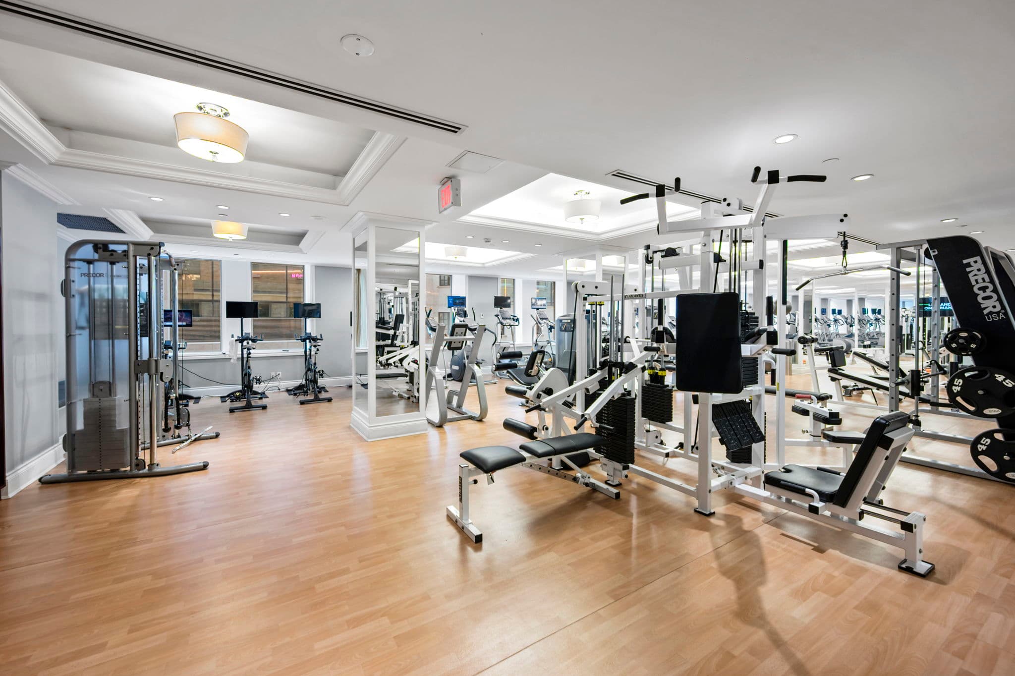 22 Leader Ln Unit 306 Toronto, ON M5E 0B2
