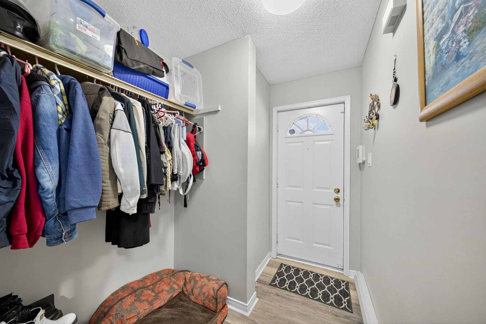 22 Meadow Ln 4 Barrie, ON L4N 7K2