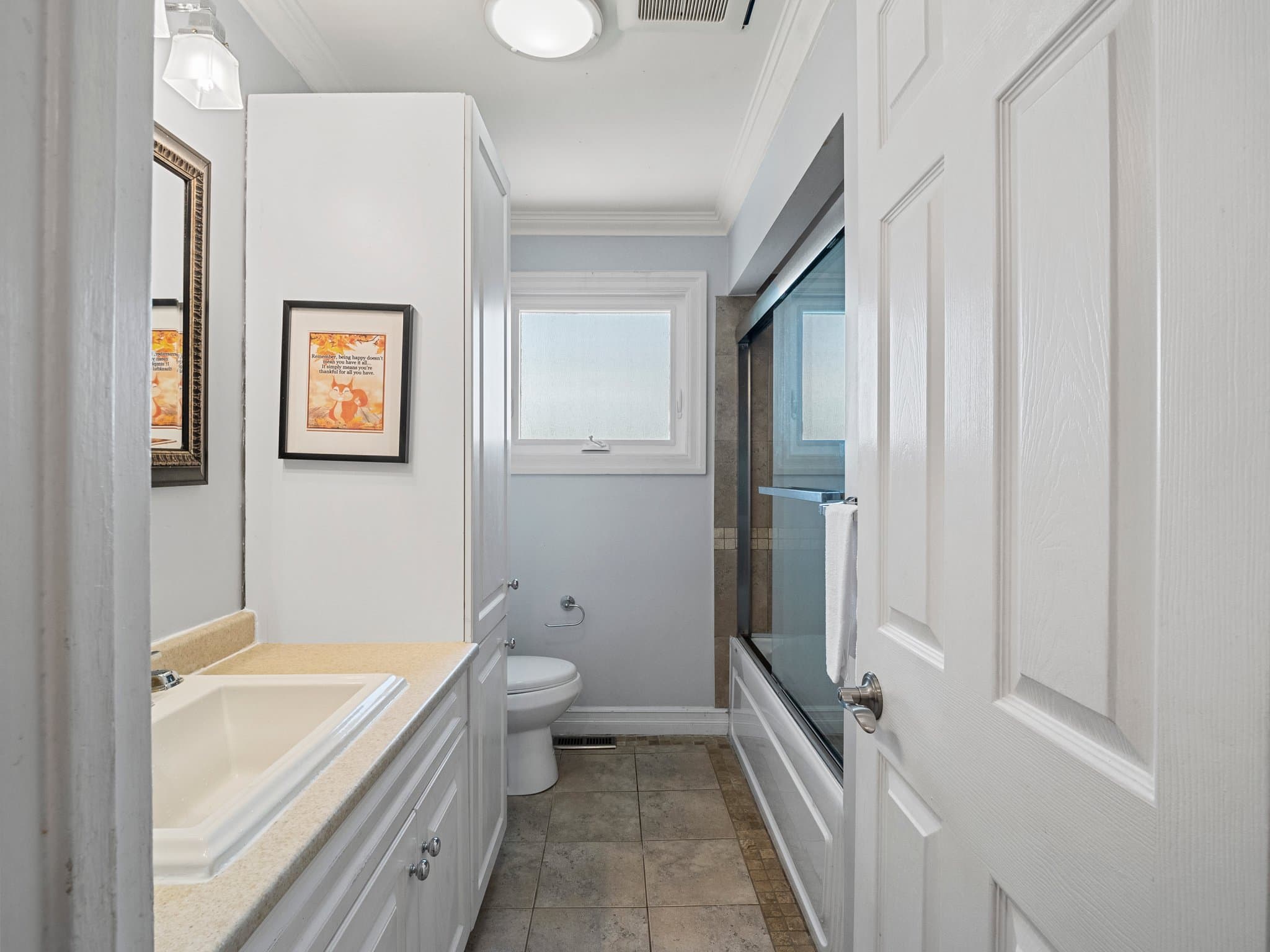 2215 Springfield Ct Mississauga, ON L5K 1V3