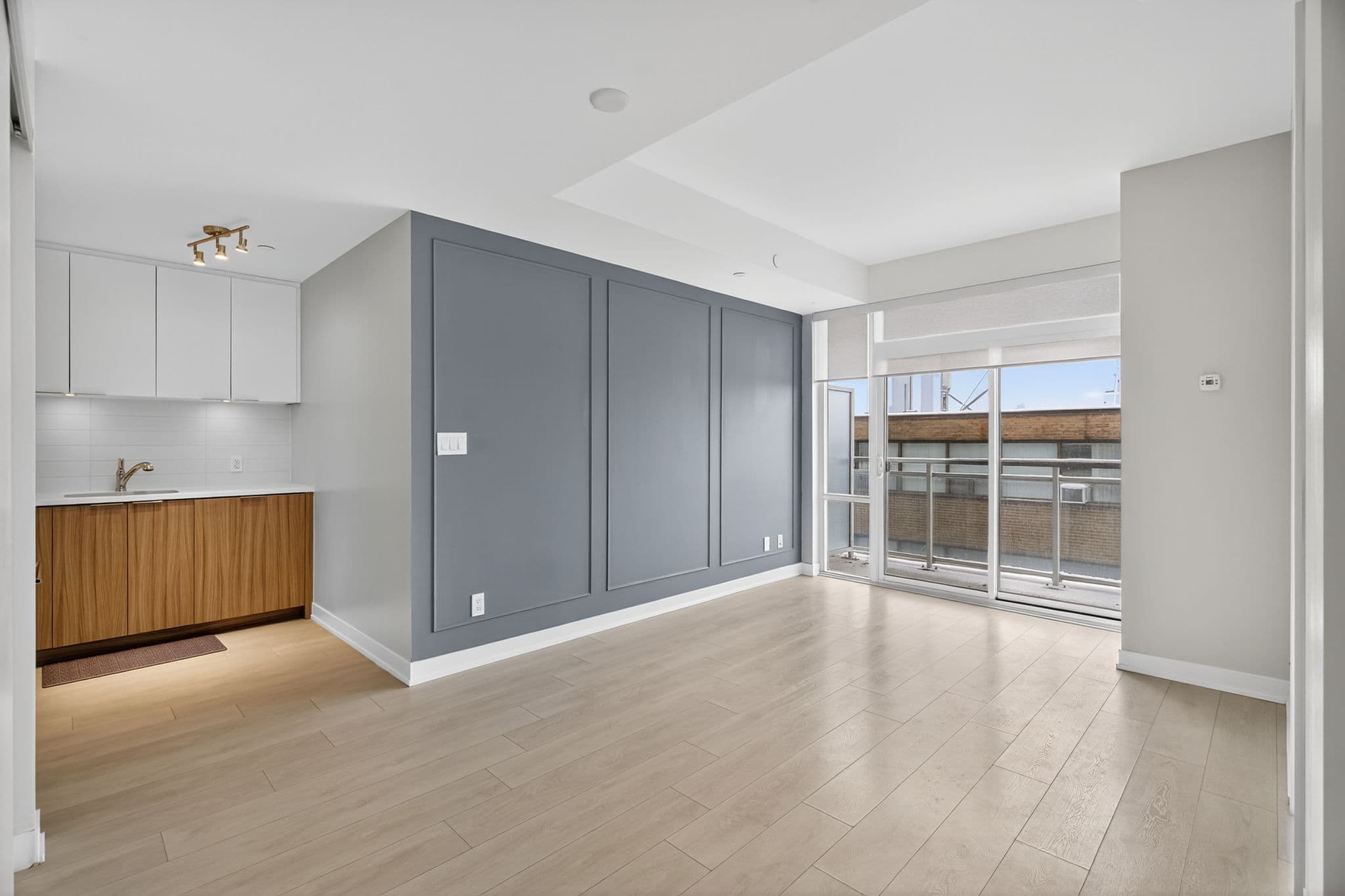 223 St Clair Ave W Toronto, ON M4V 0A5