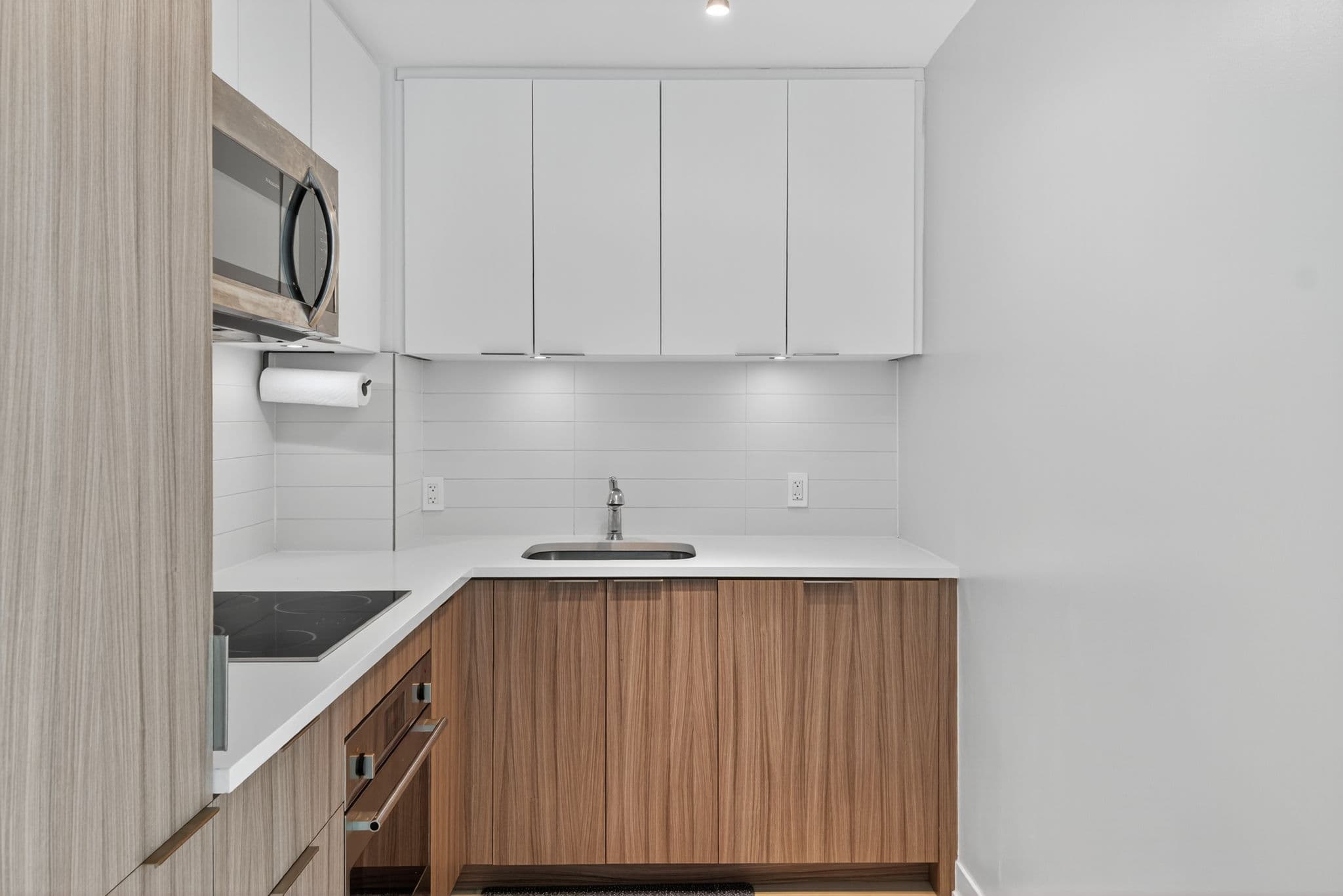 223 St Clair Ave W Toronto, ON M4V 0A5
