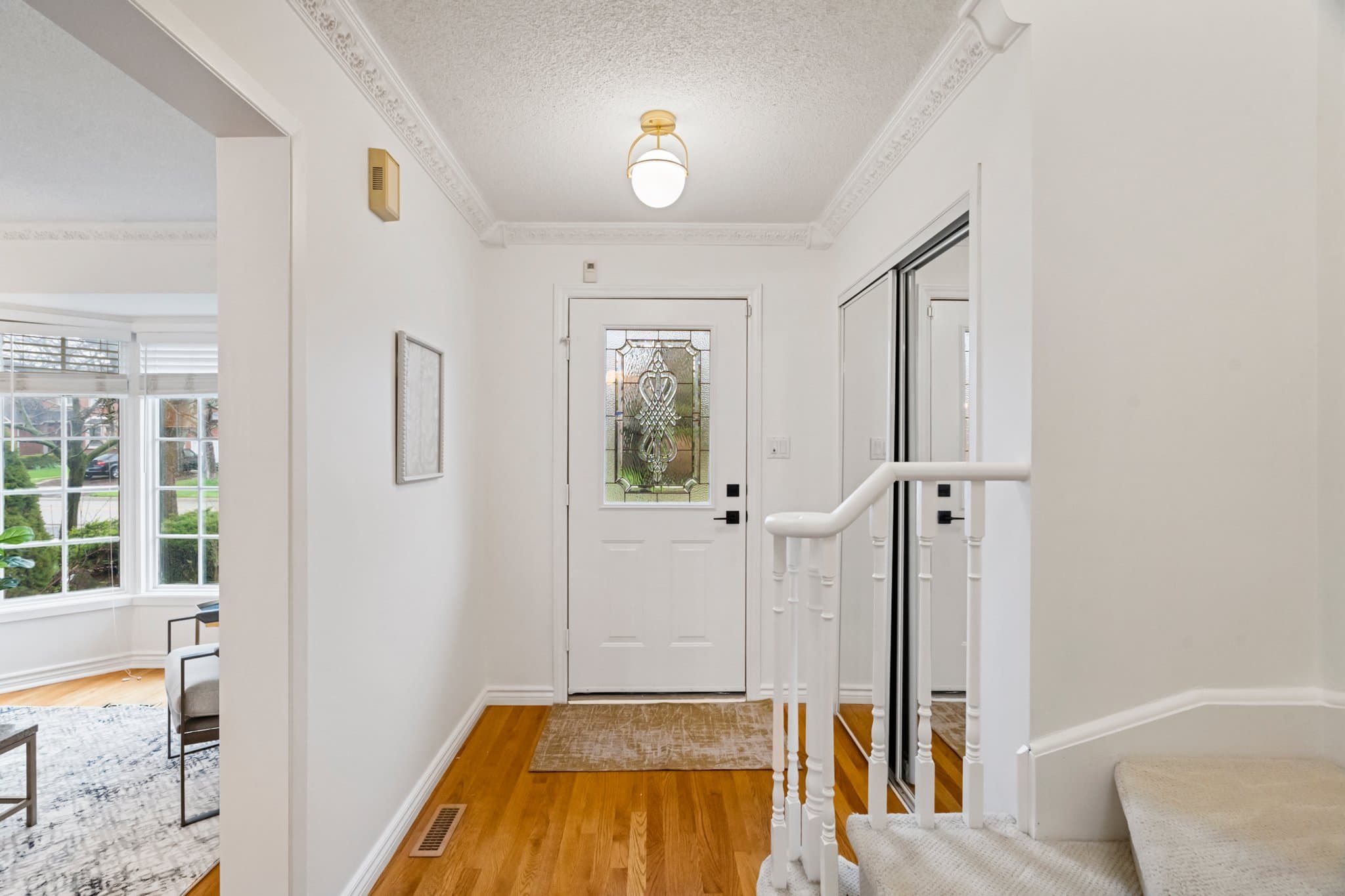 226 Howell Rd Oakville, ON L6H 5Y7