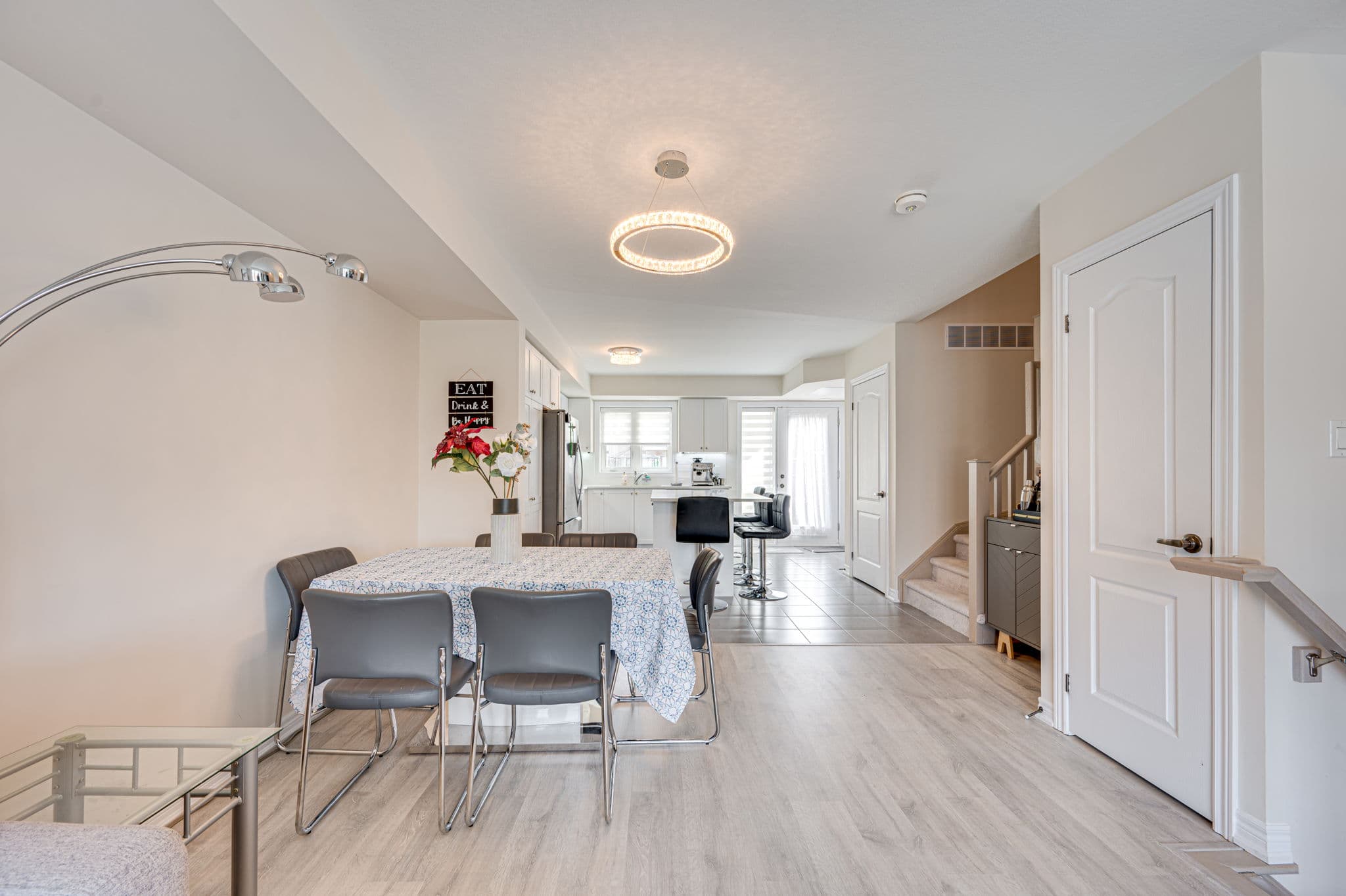 226 Law Dr Guelph, ON N1E 0H5