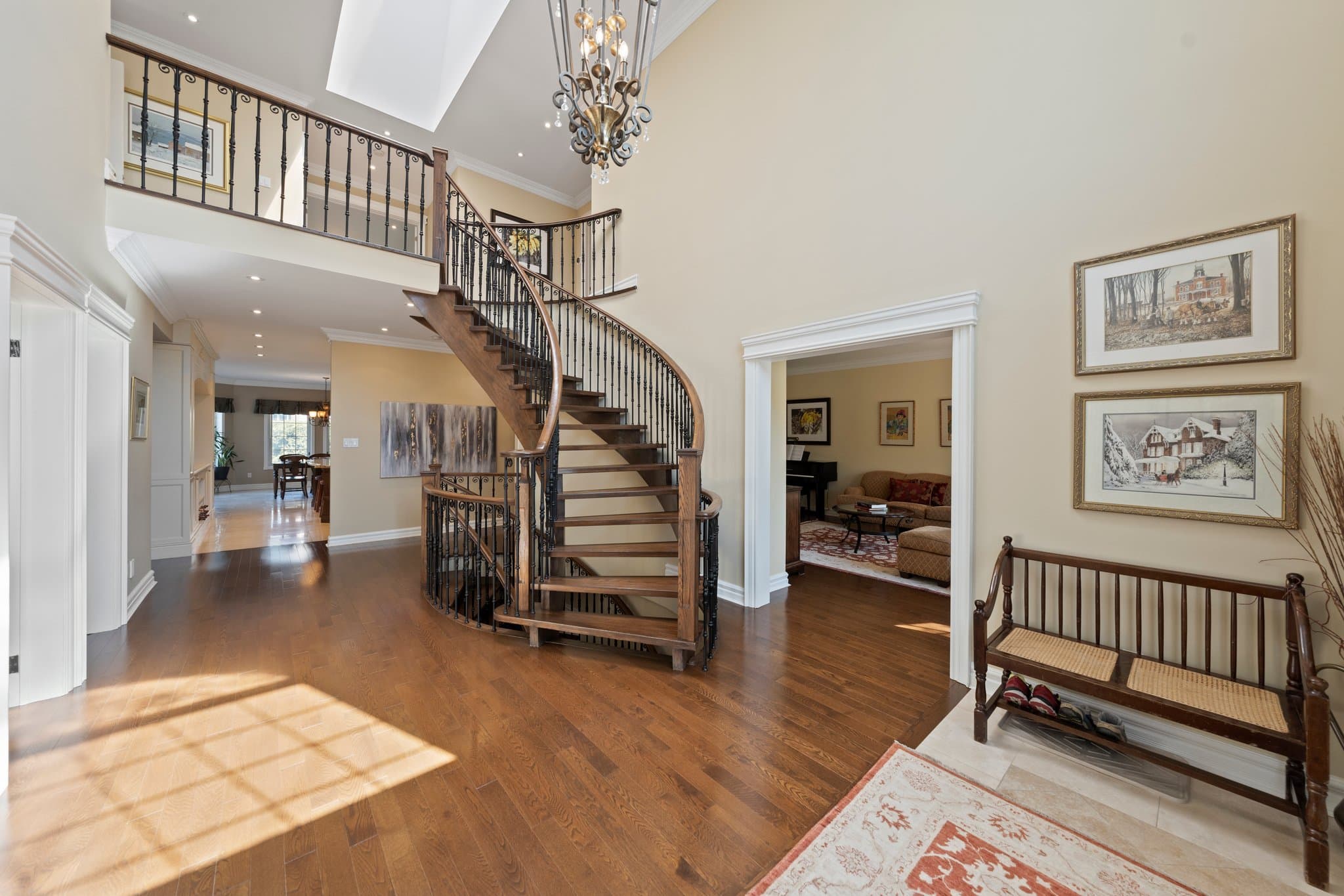 23 Falkland Pl Richmond Hill, ON L4C 9P3