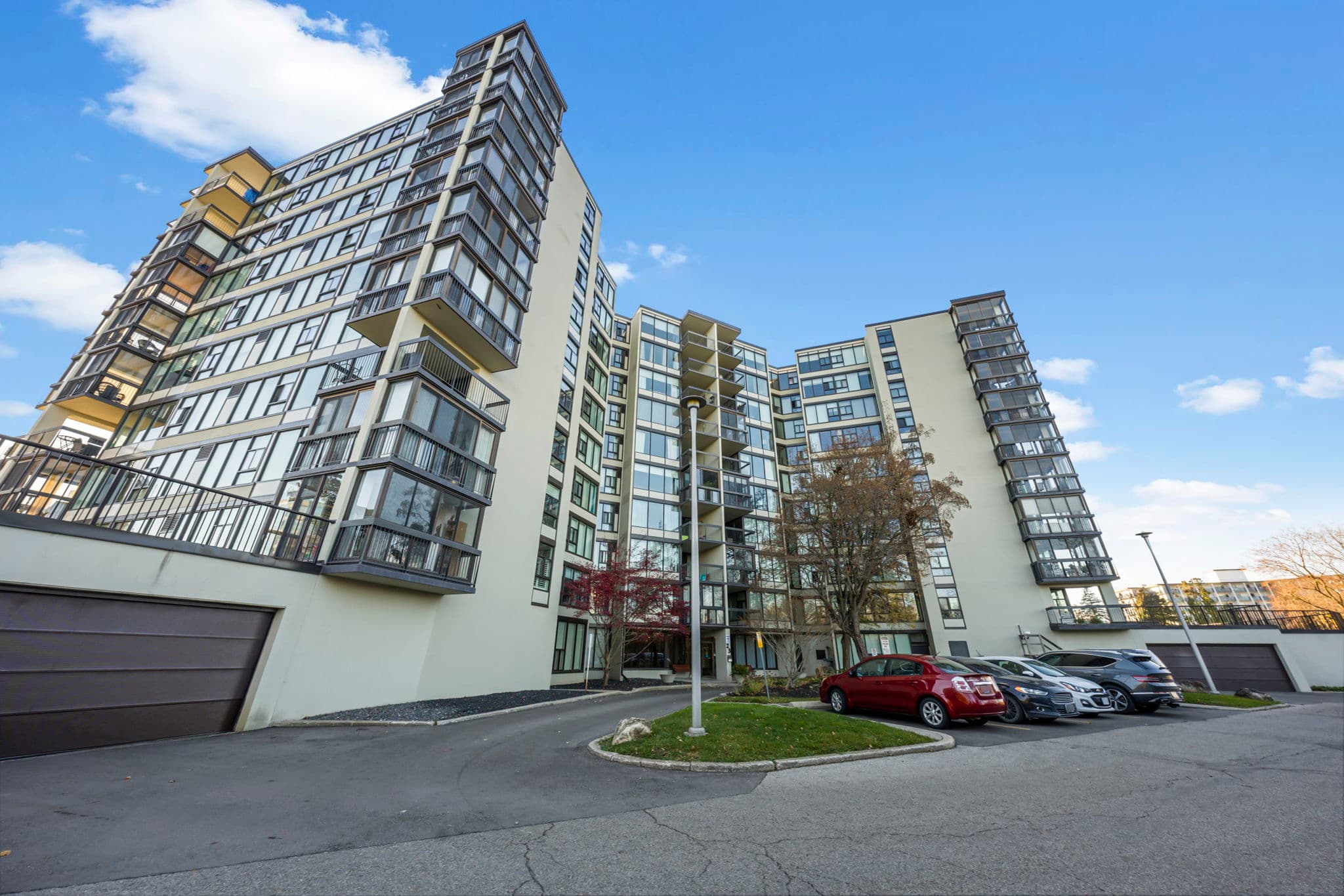 23 Woodlawn Rd E Guelph, ON N1H 7G6