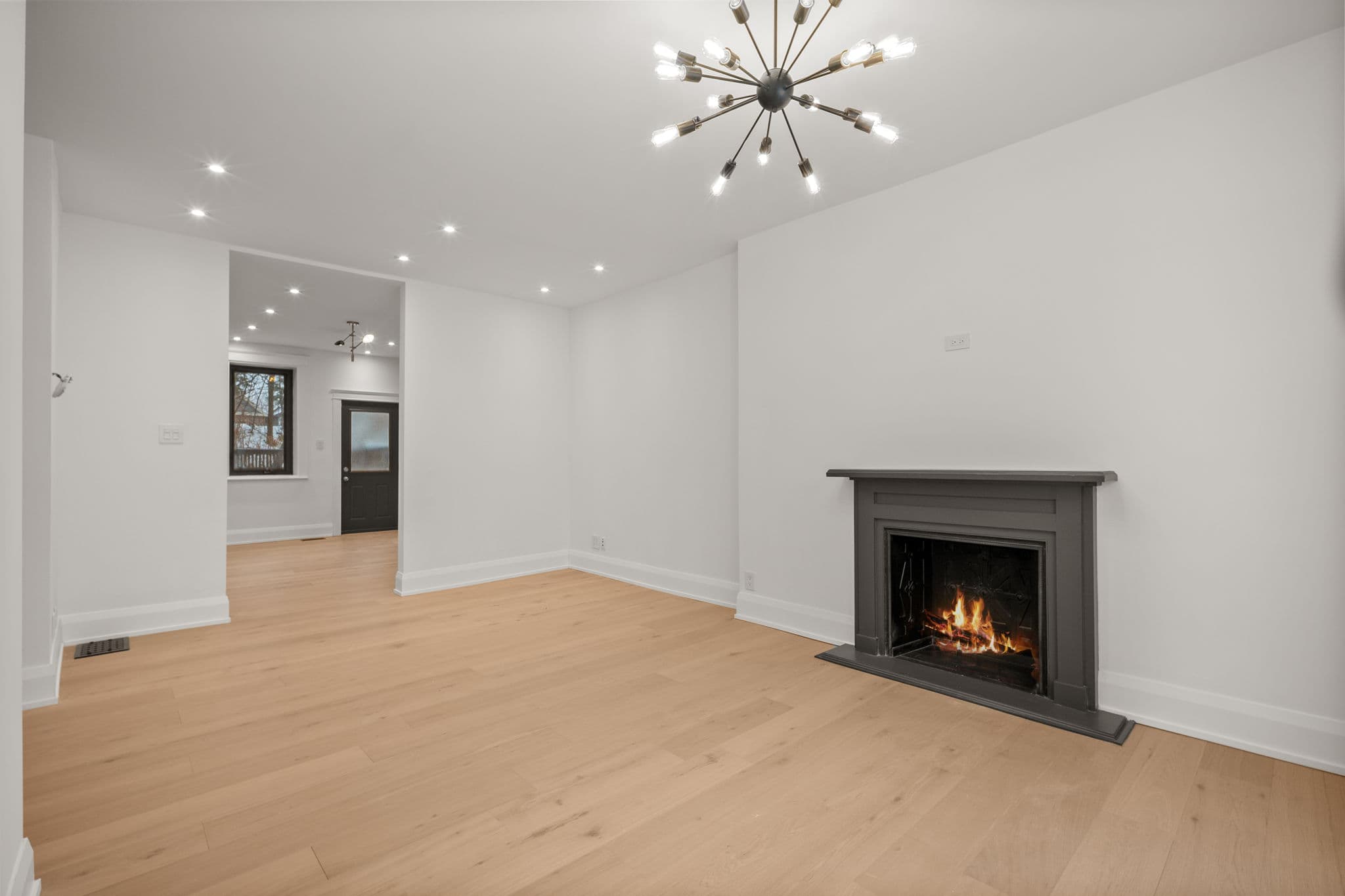 231 Macpherson Ave Toronto, ON M4V 1A1
