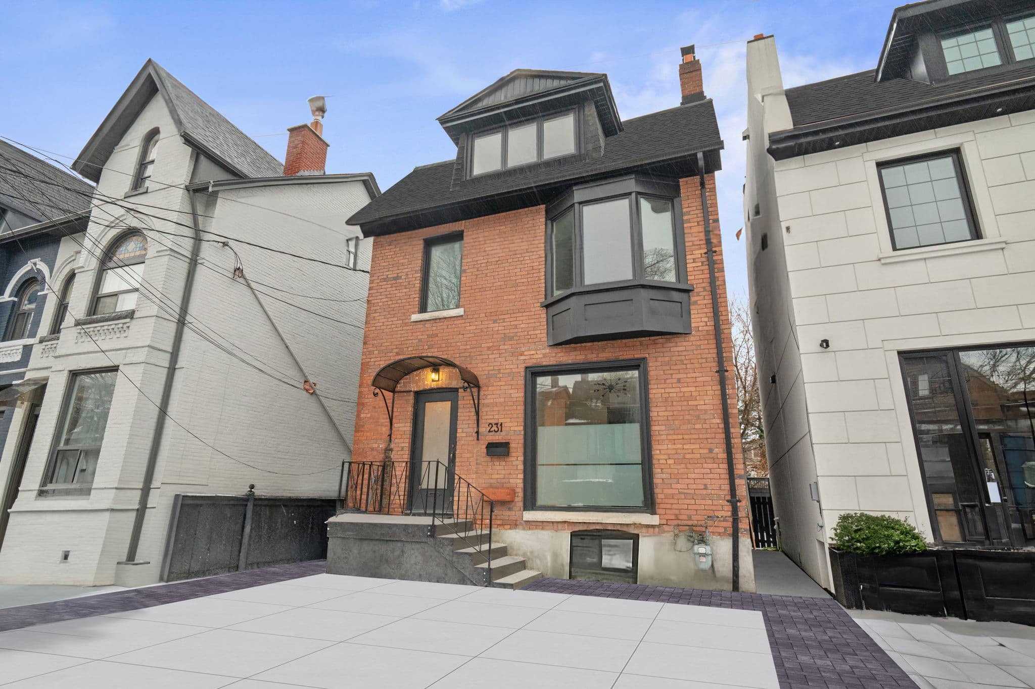 231 Macpherson Ave Toronto, ON M4V 1A1