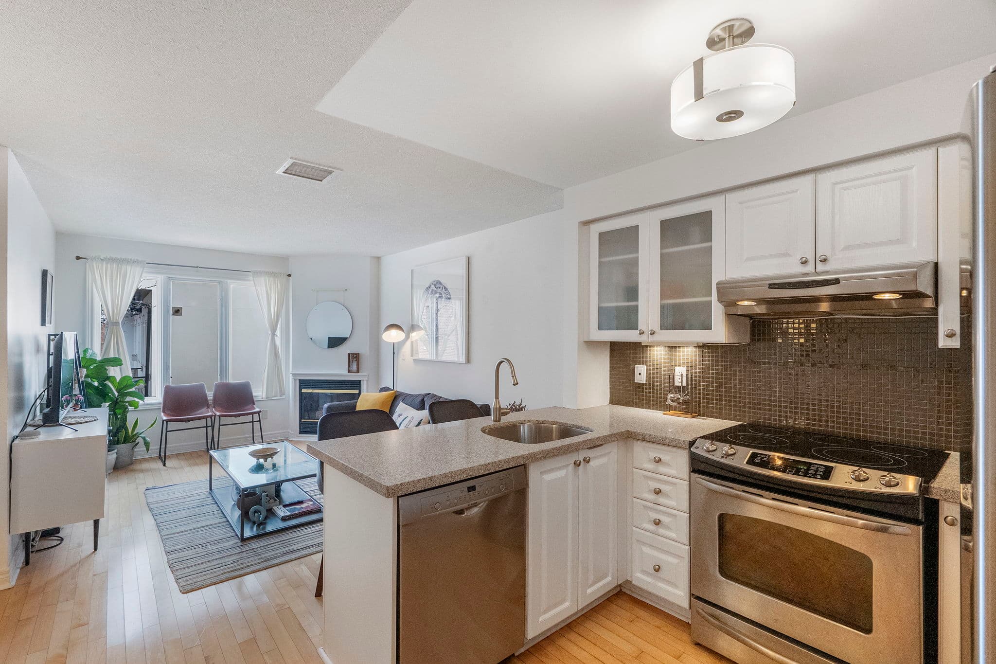 232 St George St TH11 Toronto, ON M5R 2N5