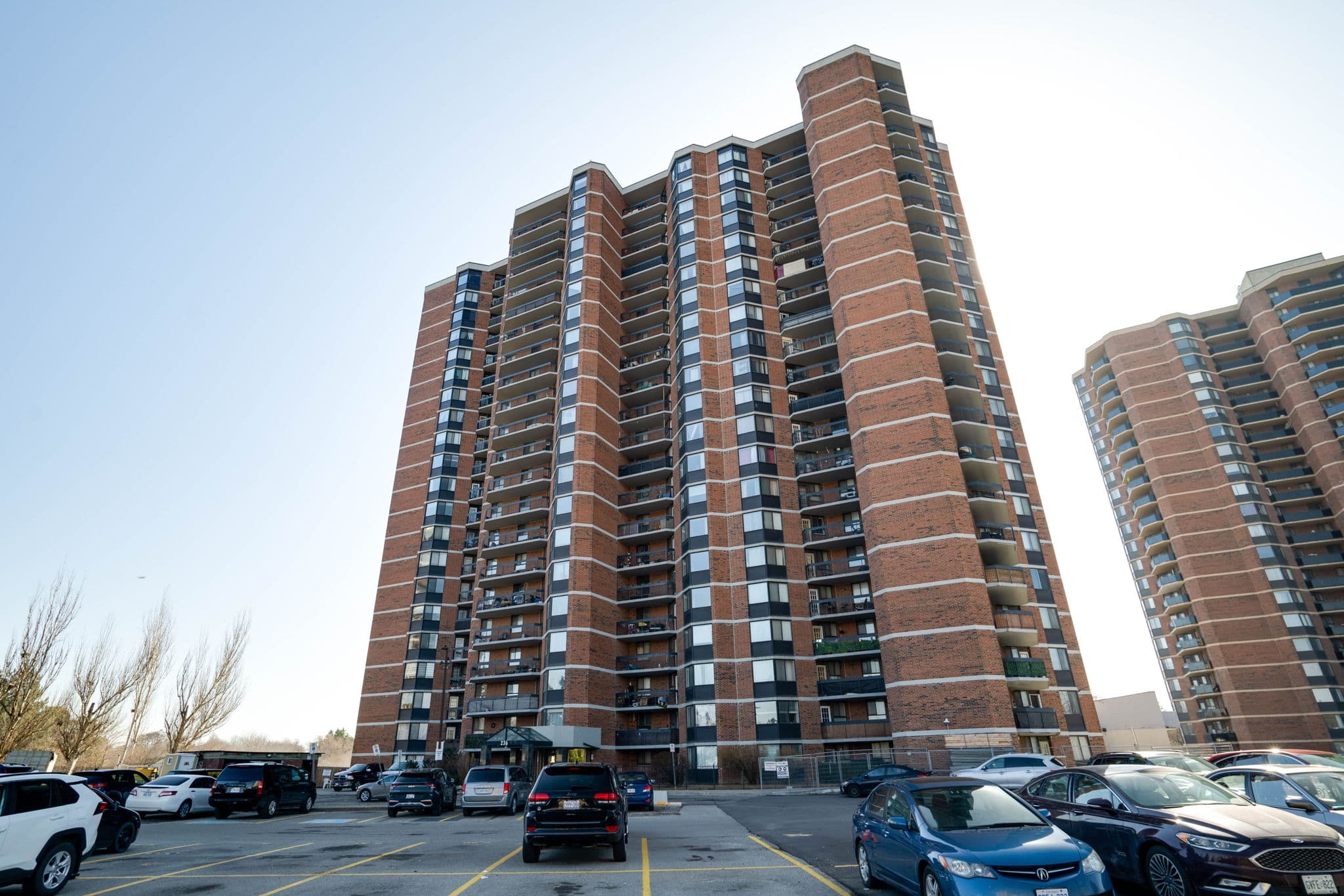 236 Albion Rd Unit 1811 Toronto, ON M9W 6A6