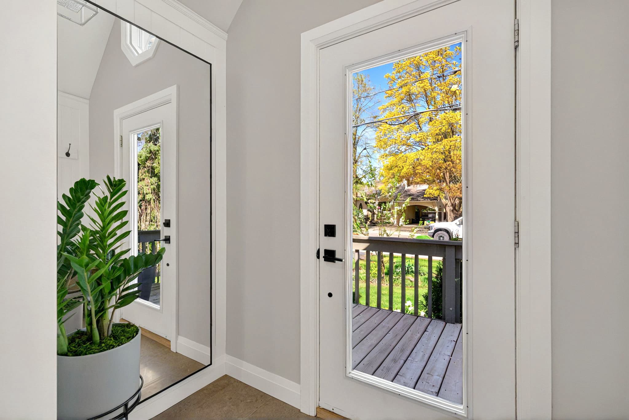 236 Burton Rd Oakville, ON L6K 2K5
