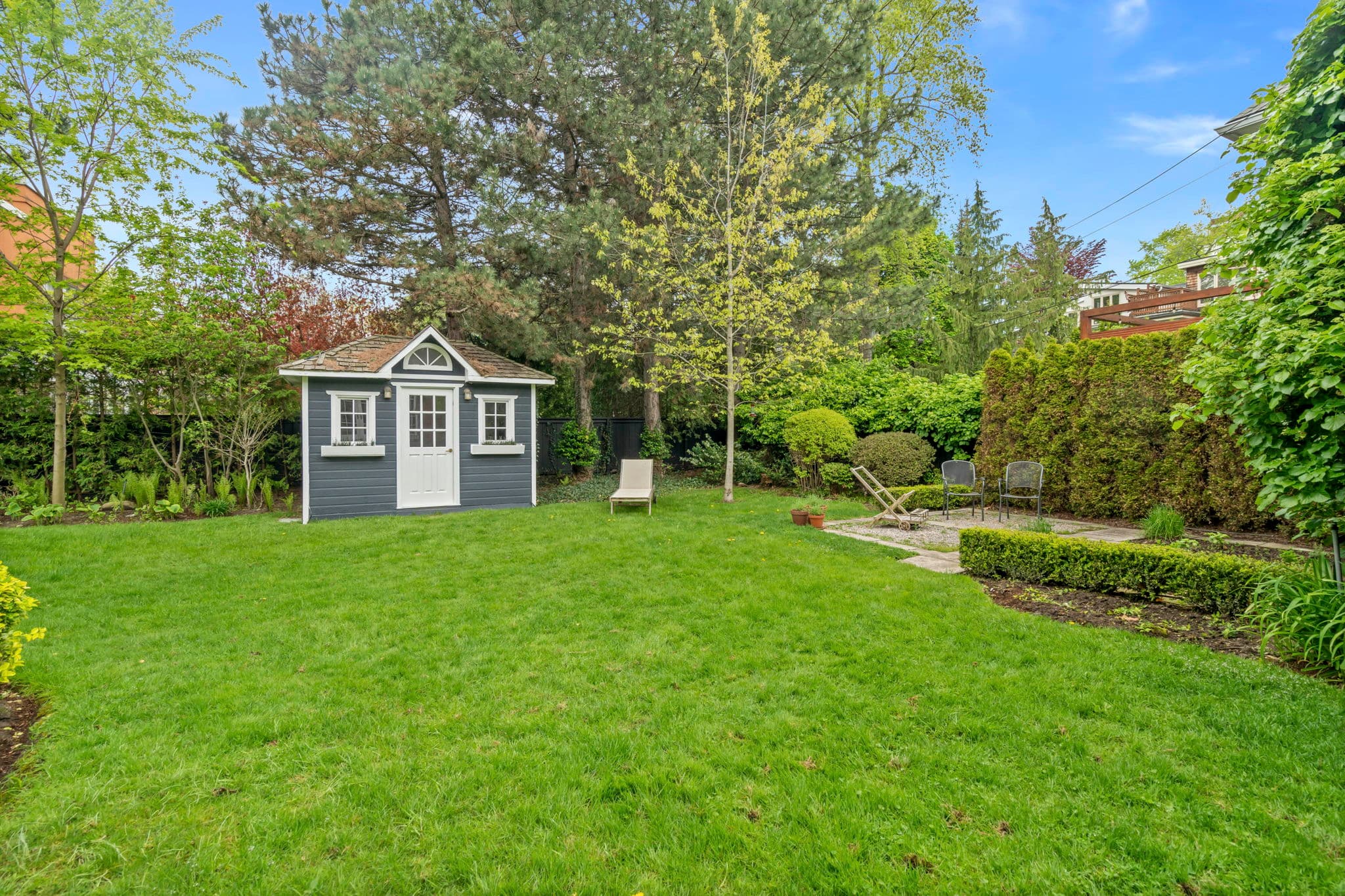 236 Poplar Plains Rd Toronto, ON M4V 1J9