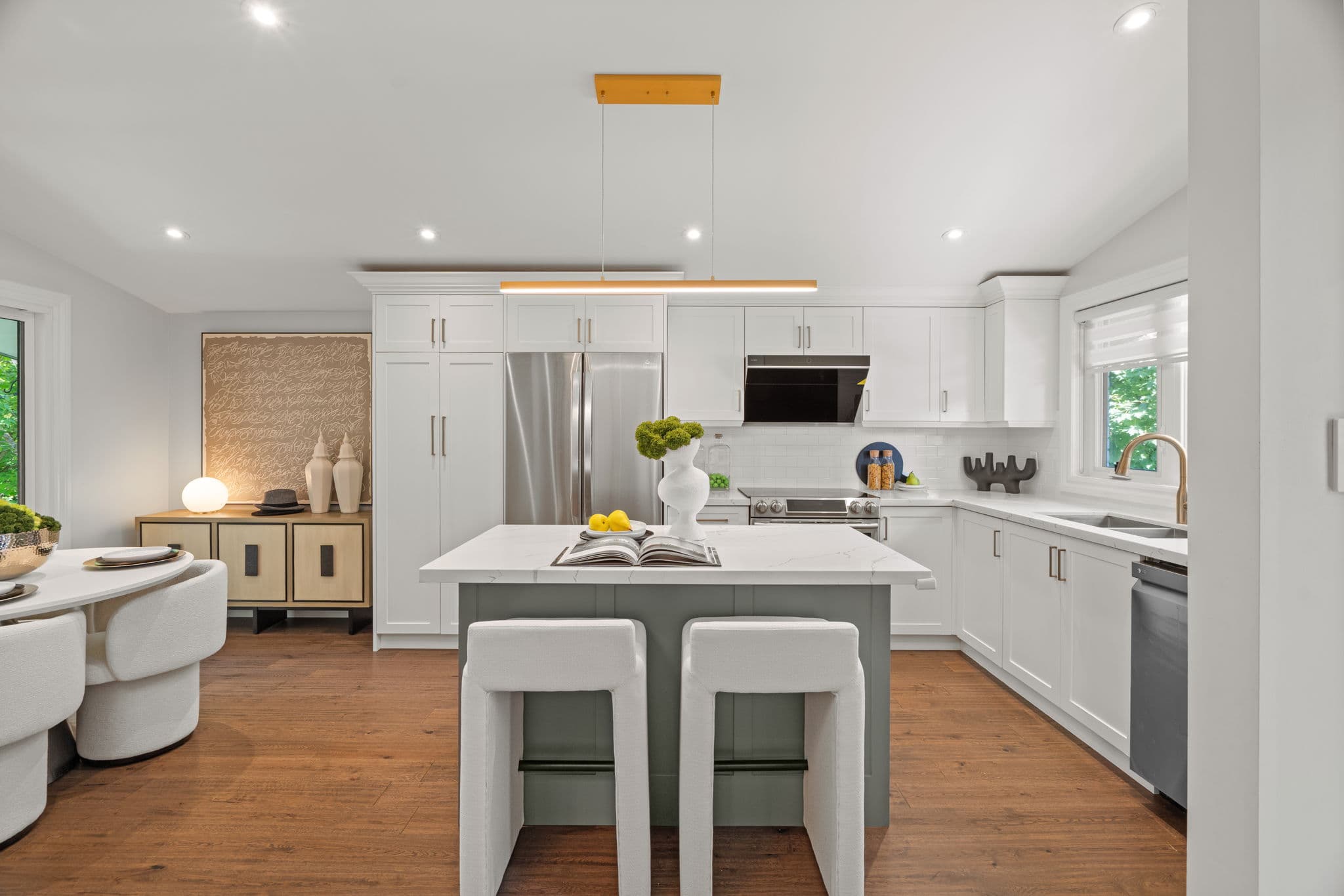 24 Addington Ave Toronto, ON M2N 2K9