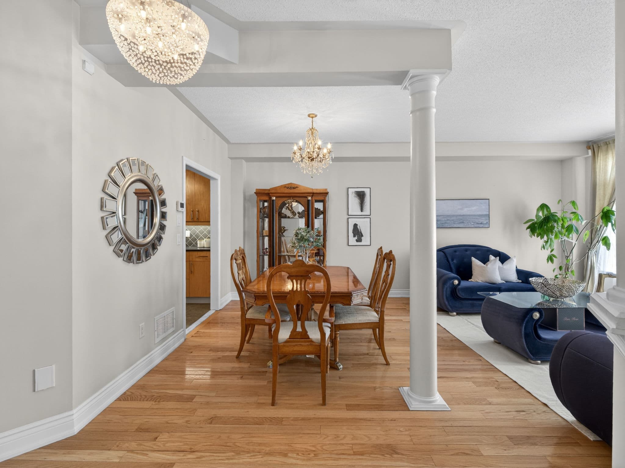 24 Mintwood Rd Vaughan, ON L4J 9C3