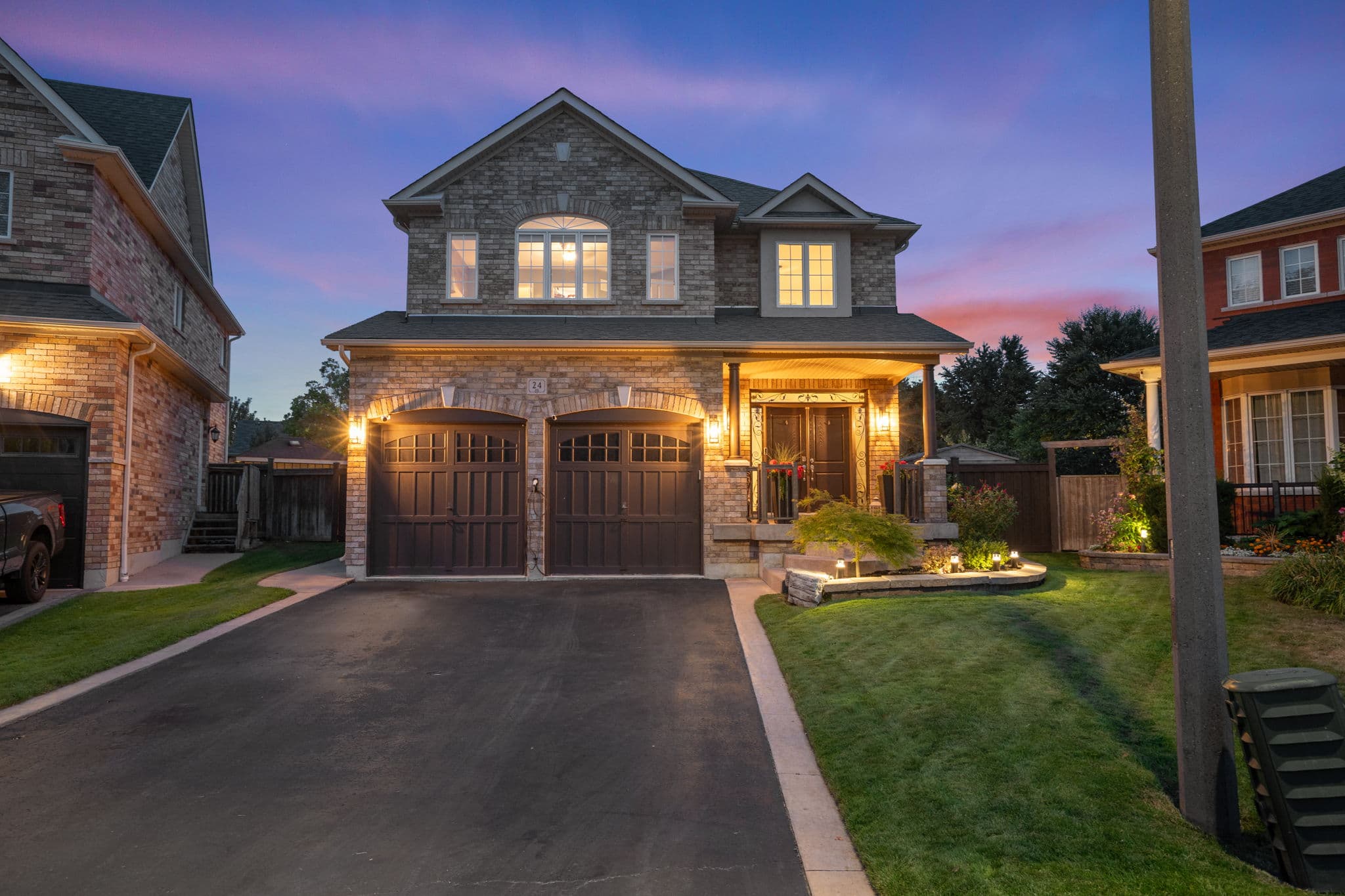 24 Vesna Ct Bowmanville, ON L1C 0C7