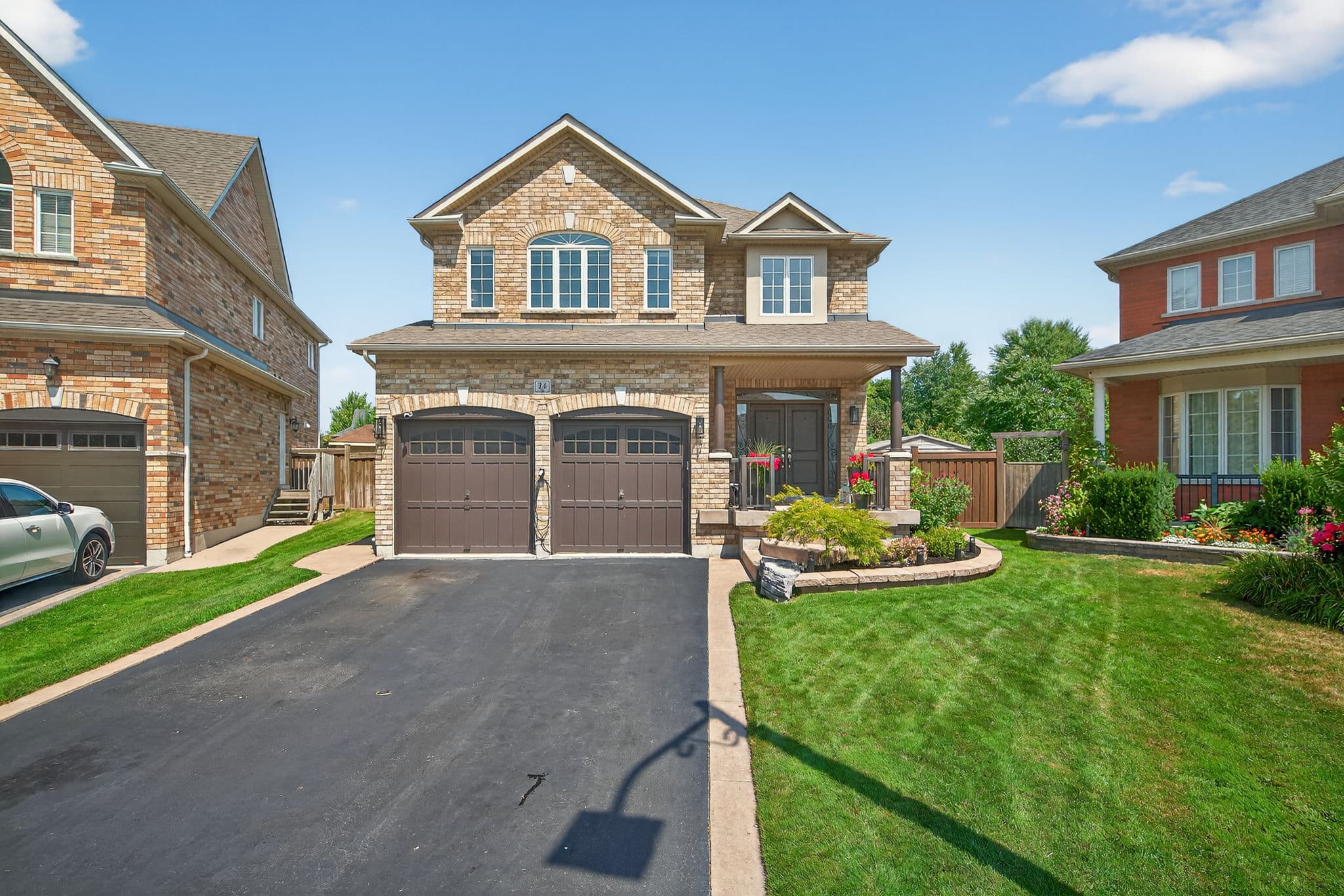 24 Vesna Ct Bowmanville, ON L1C 0C7