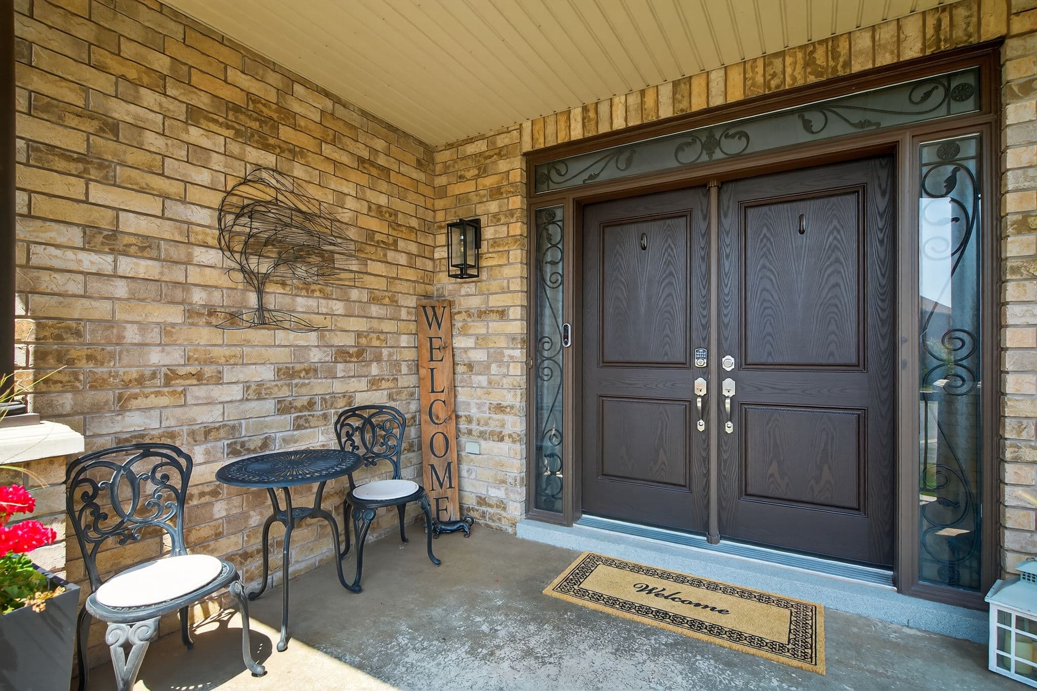 24 Vesna Ct Bowmanville, ON L1C 0C7